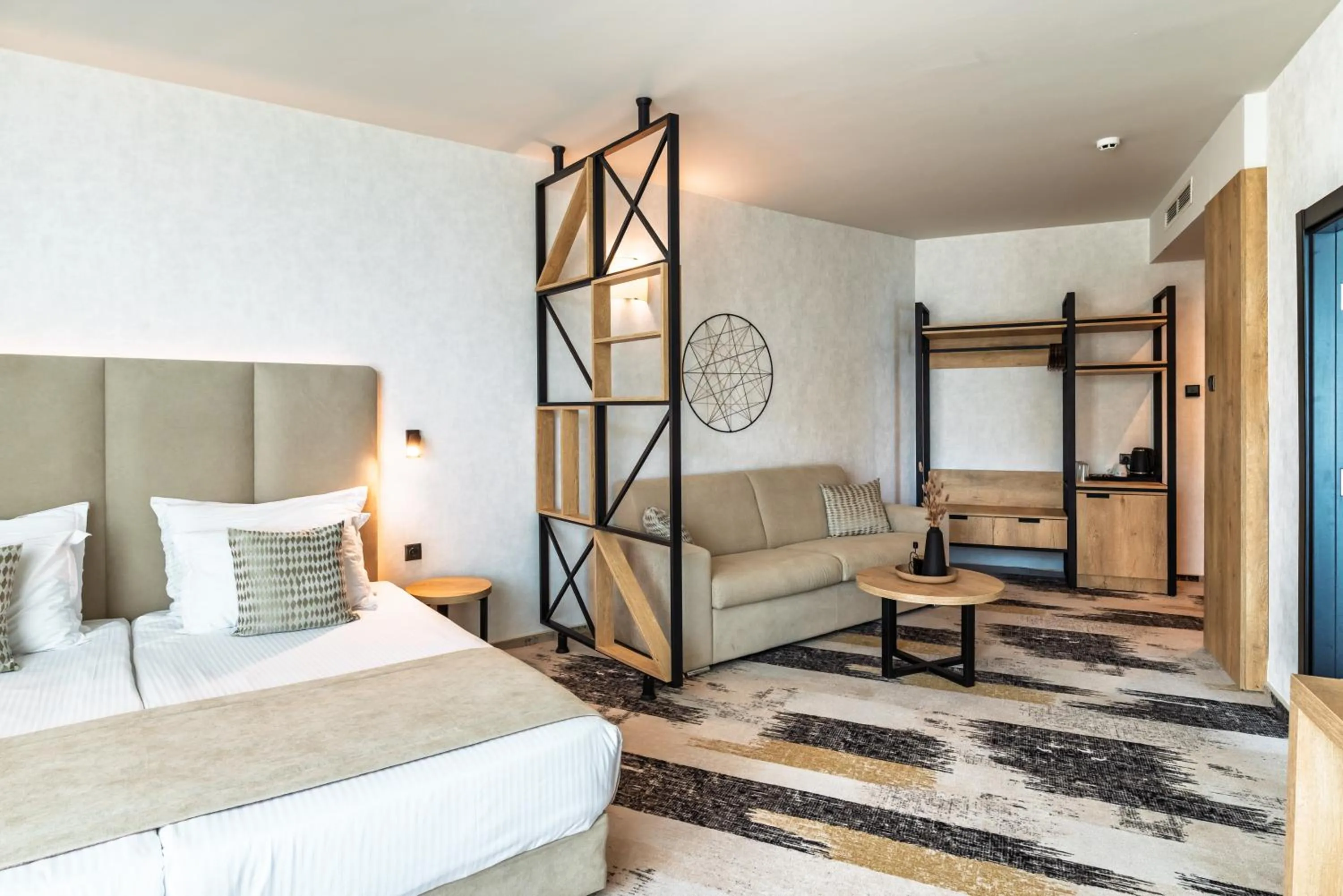 Bed in Hotel Marvel All Inclusive - FULLY RENOVATED FREE Beach Access