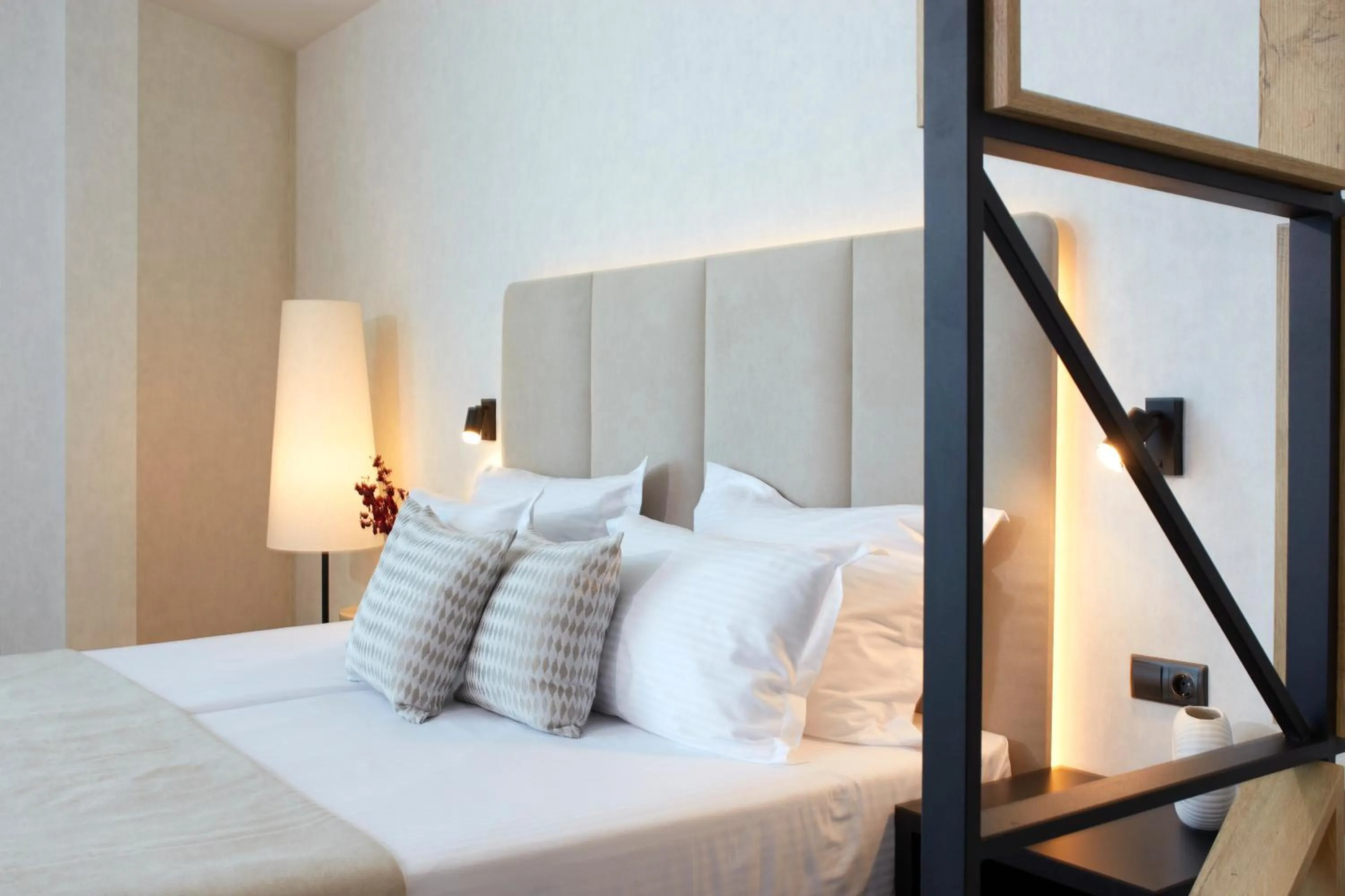 Bed in Hotel Marvel All Inclusive - FULLY RENOVATED FREE Beach Access