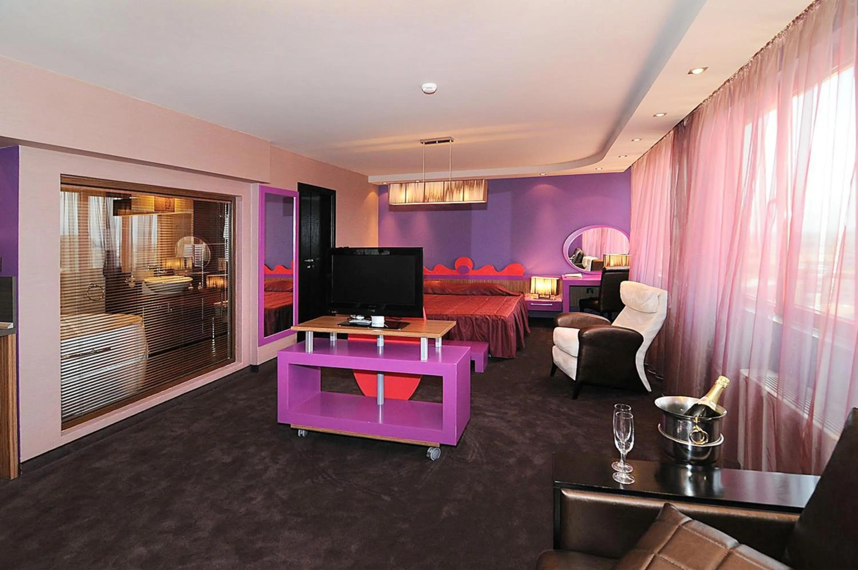 Photo of the whole room in Hotel Leipzig