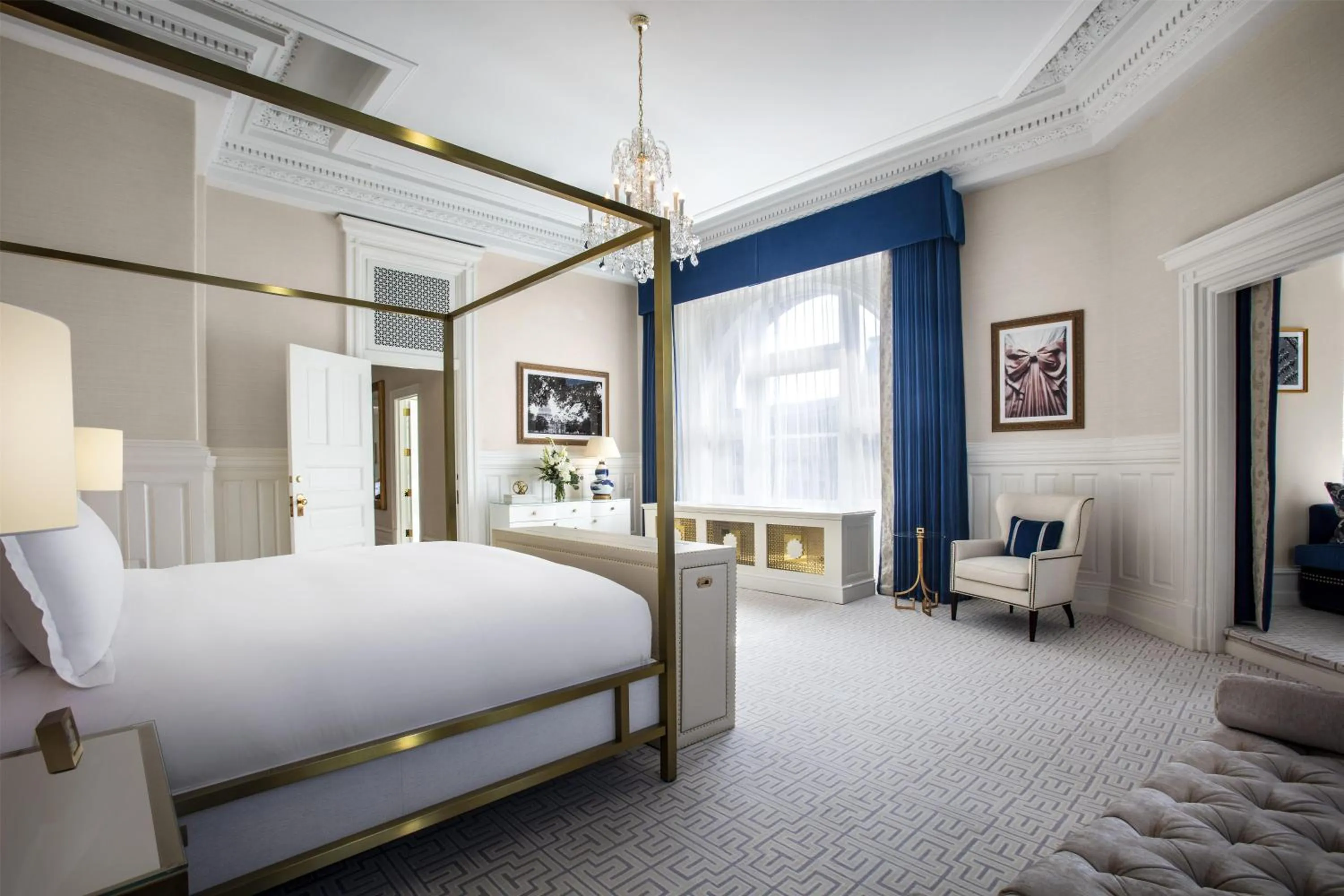 Bed in Waldorf Astoria Washington DC