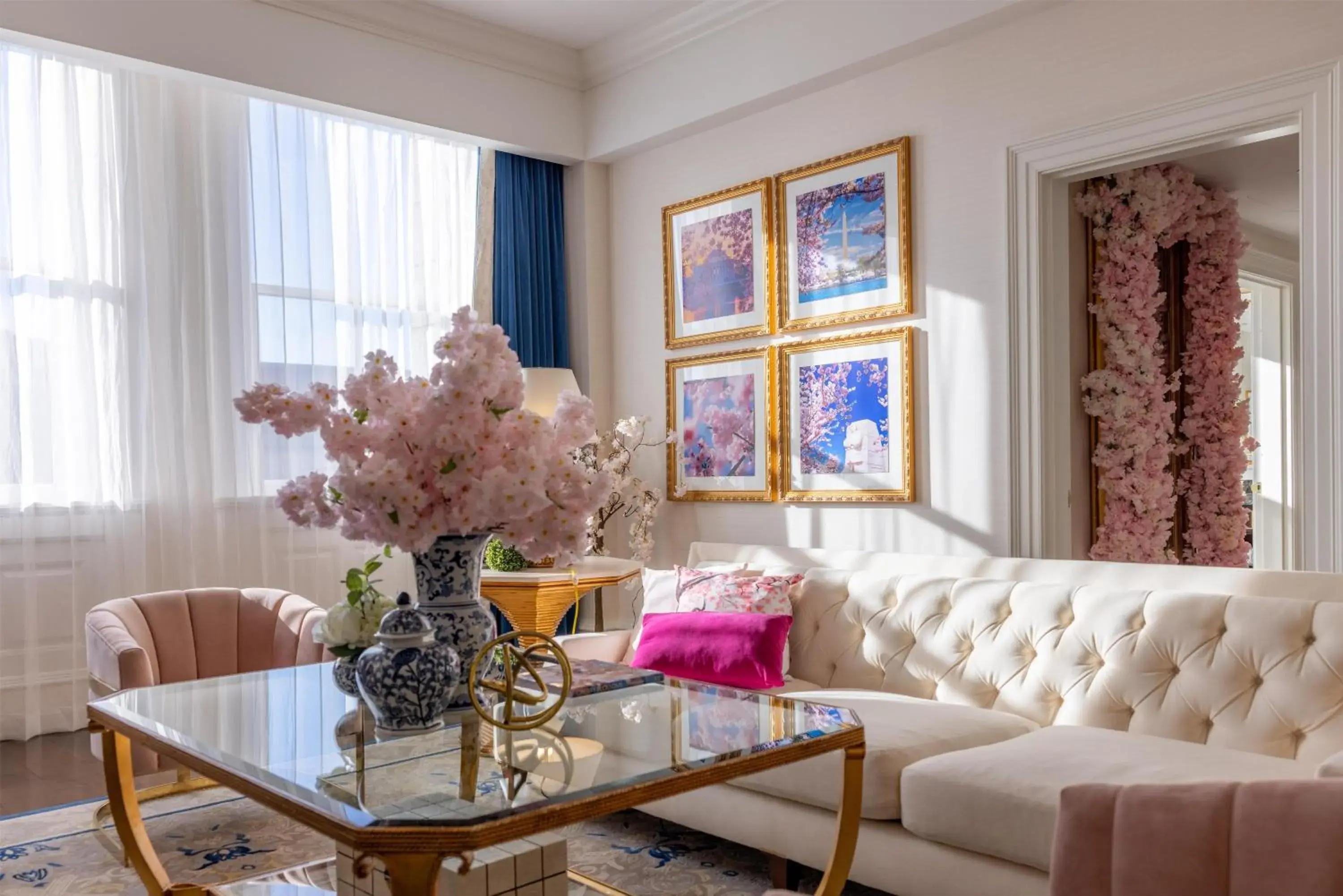 Living room in Waldorf Astoria Washington DC Living room in Waldorf Astoria Washington DC