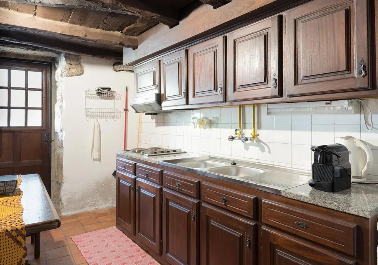 Kitchen or kitchenette in Quinta Santa Isabel