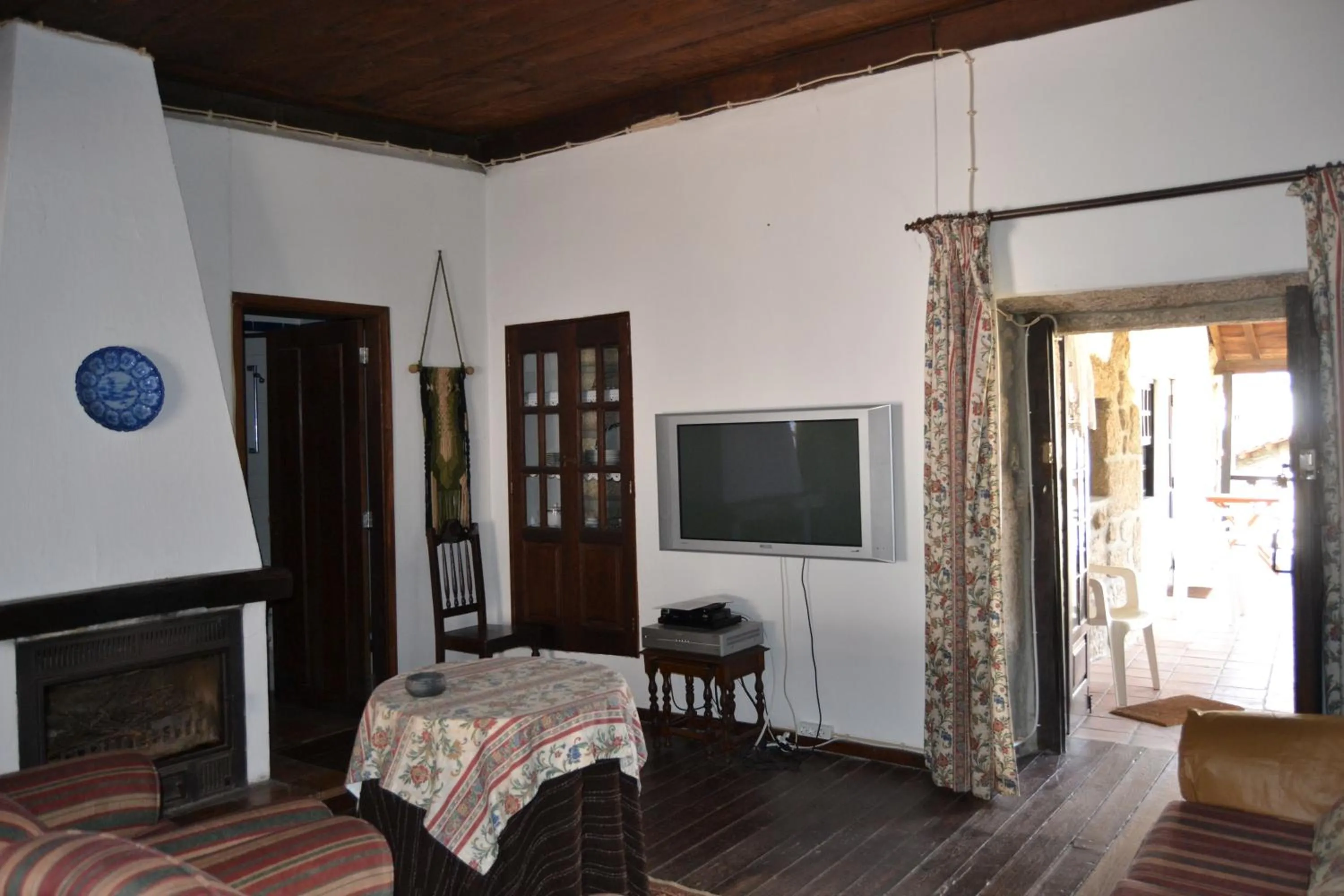 Living room, Bed in Quinta Santa Isabel