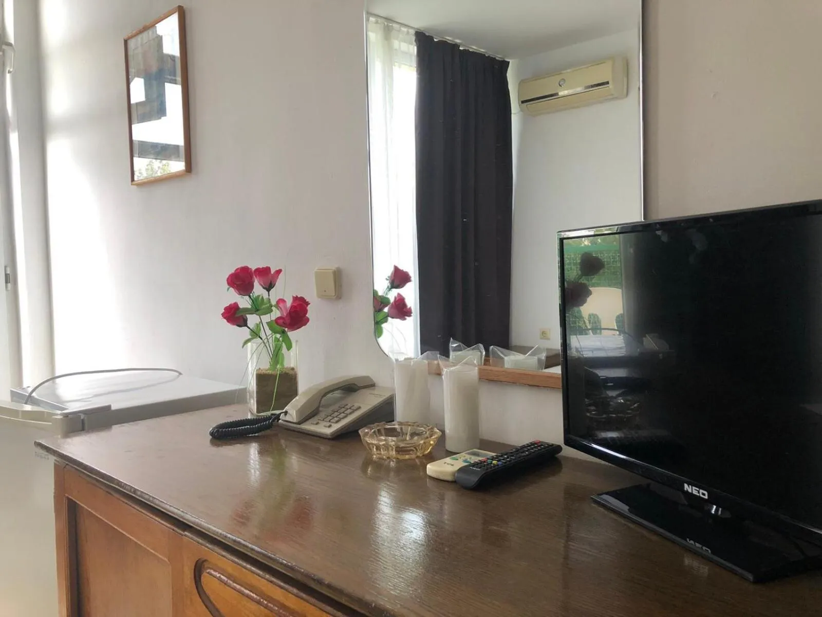 Sunny Varshava Hotel