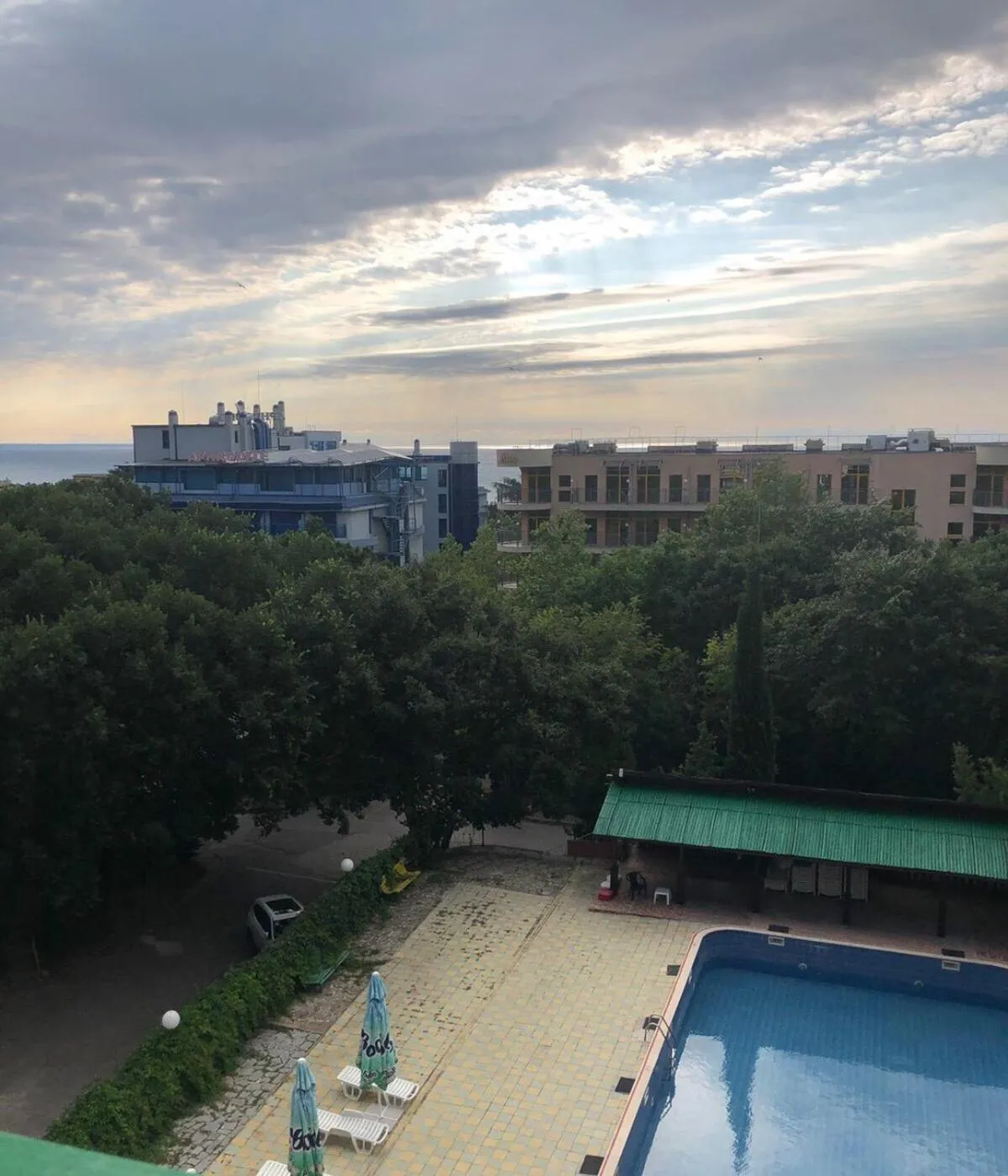 Sunny Varshava Hotel