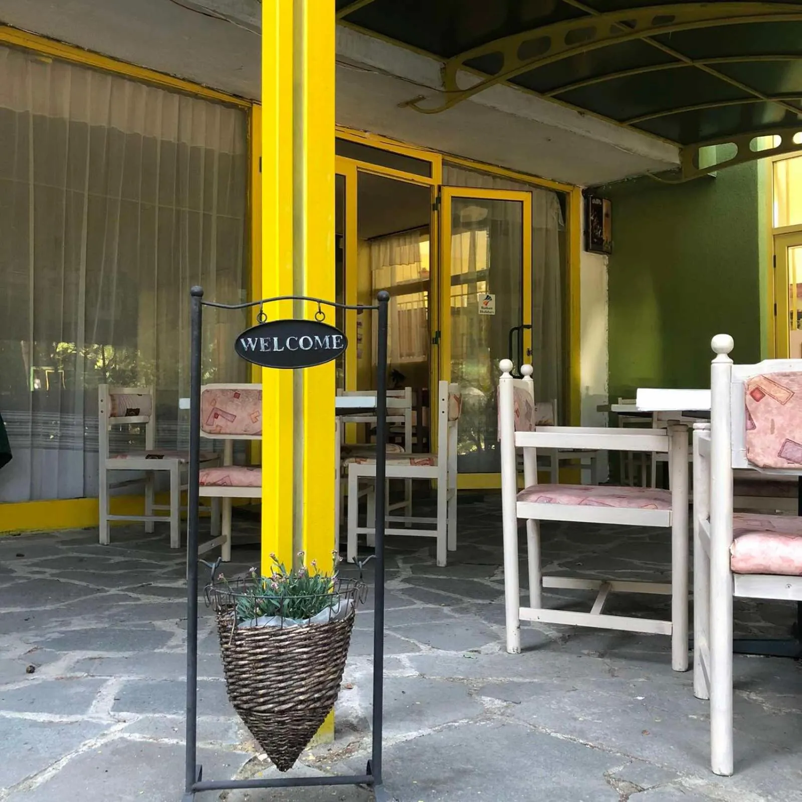 Sunny Varshava Hotel