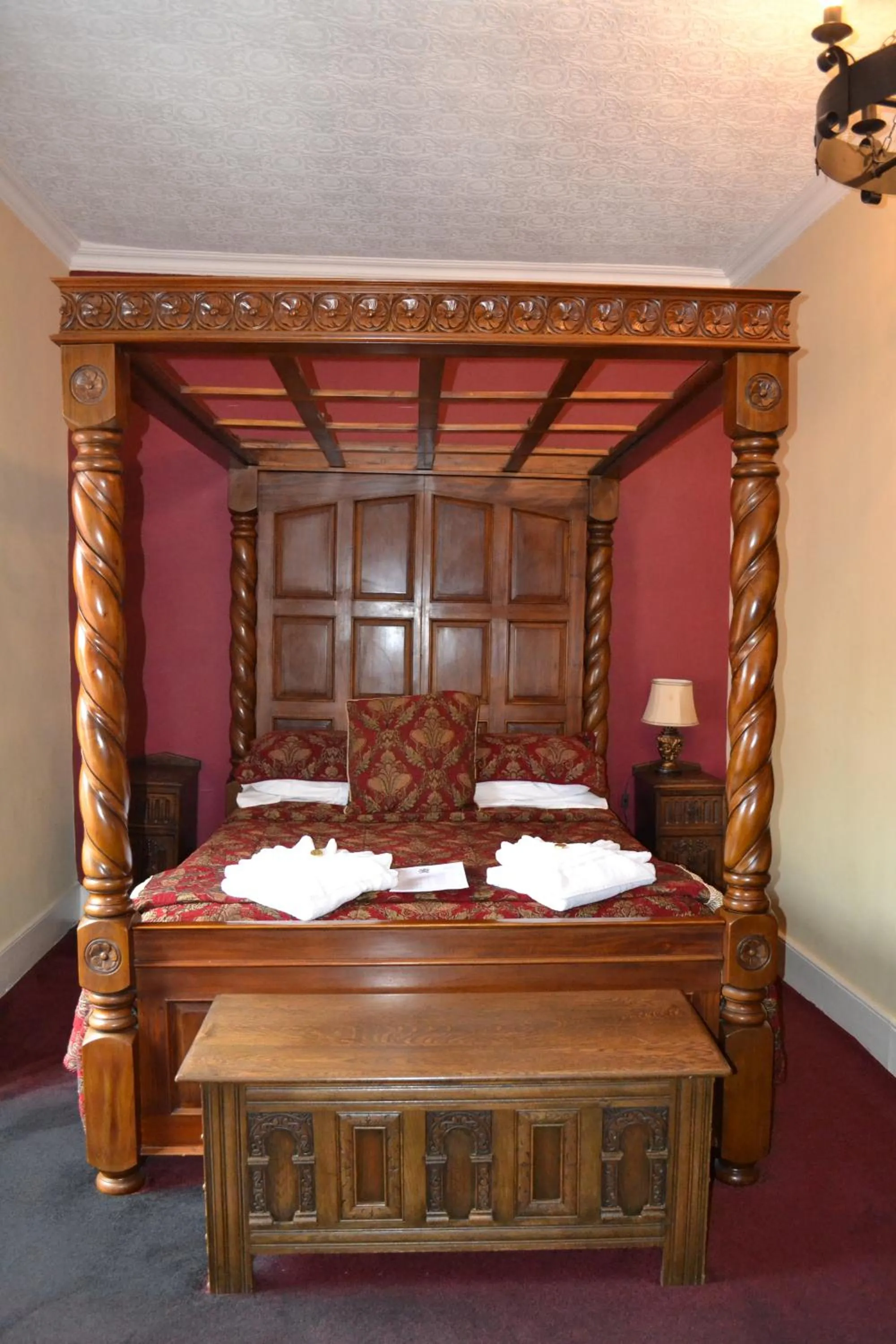 Bed in The Red Lion