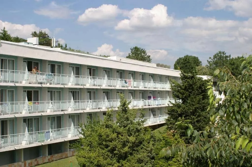 Facade/entrance in Hotel Orhidea