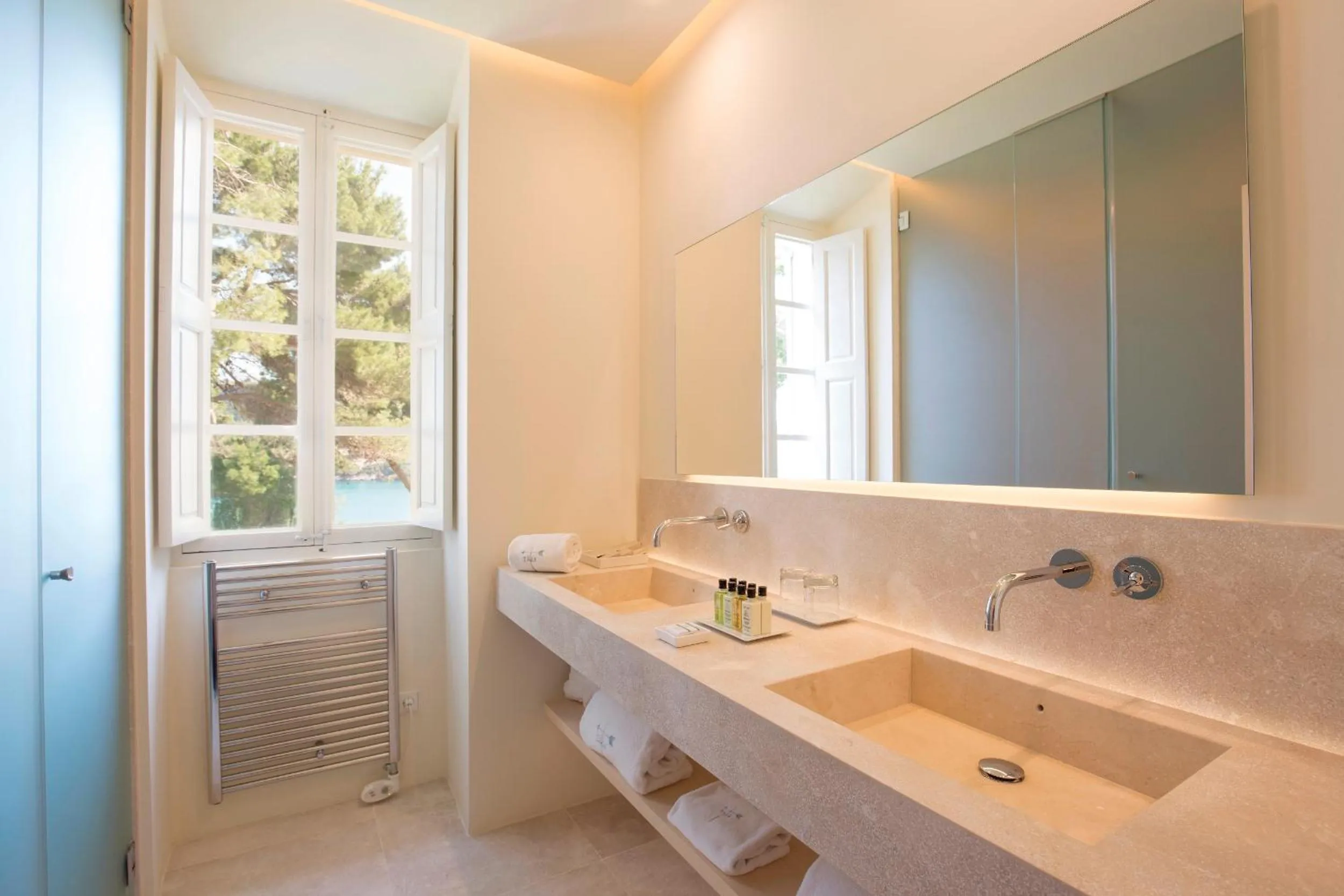 Decorative detail in Can Simoneta - Adults Only