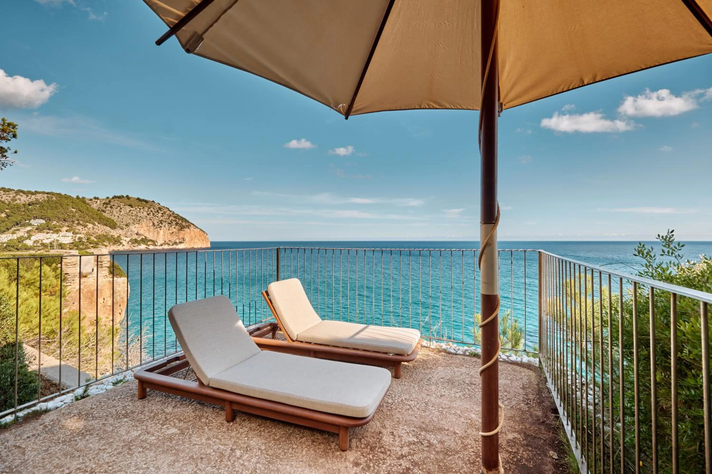 Can Simoneta - Adults Only