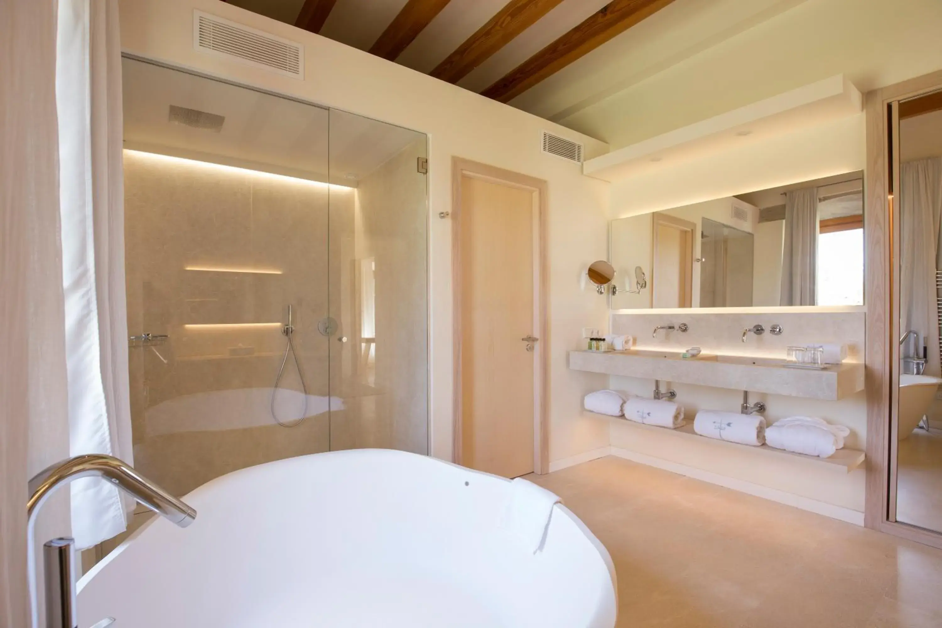 Bathroom in Can Simoneta - Adults Only Bathroom in Can Simoneta - Adults Only