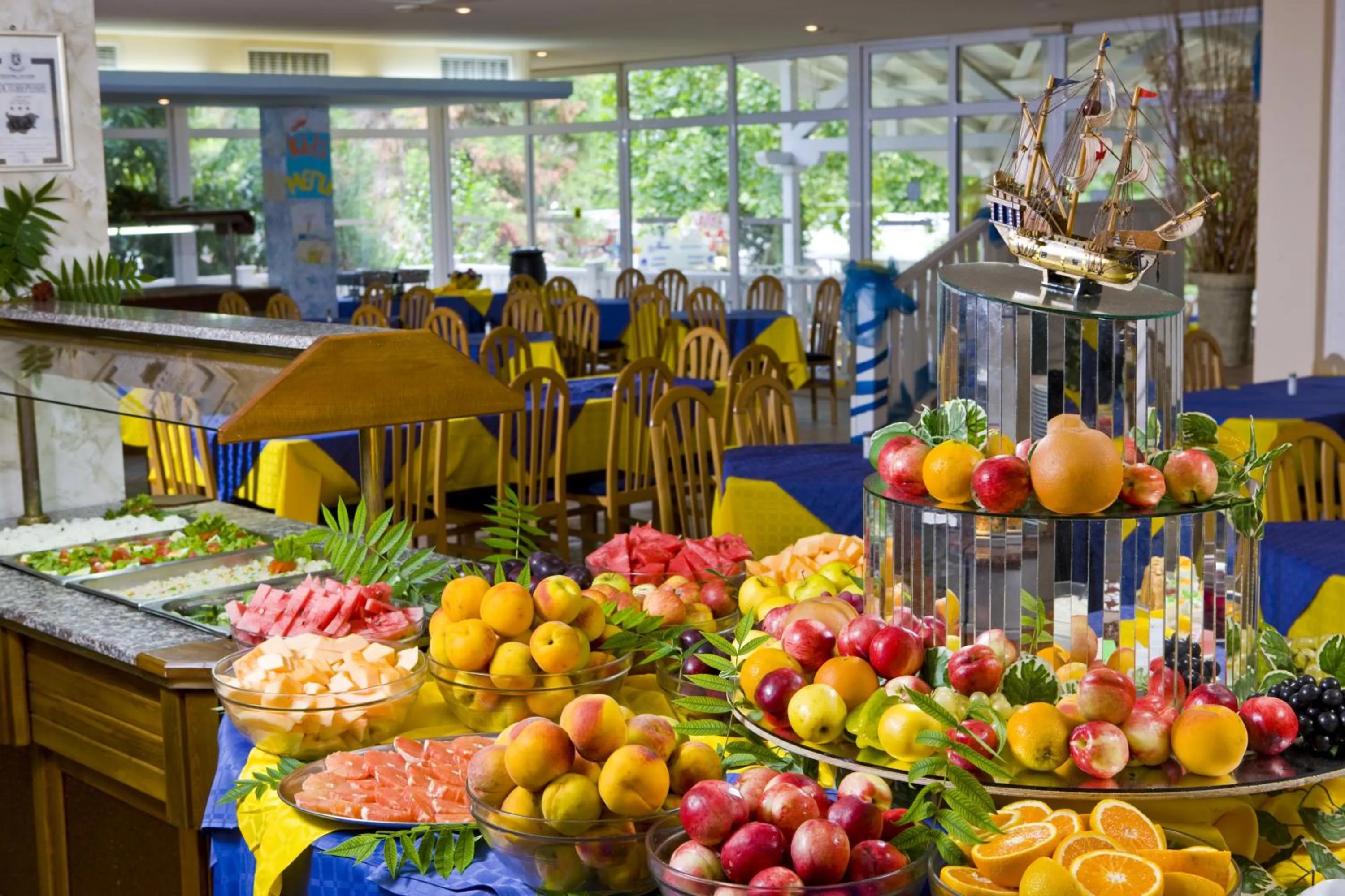 Restaurant/places to eat in Hotel Oasis