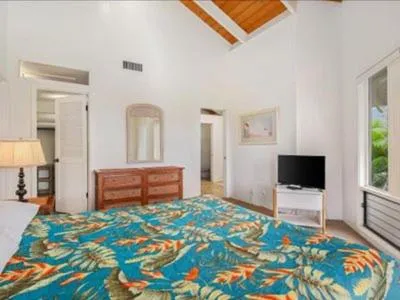 Bed in Kanaloa at Kona by OUTRIGGER