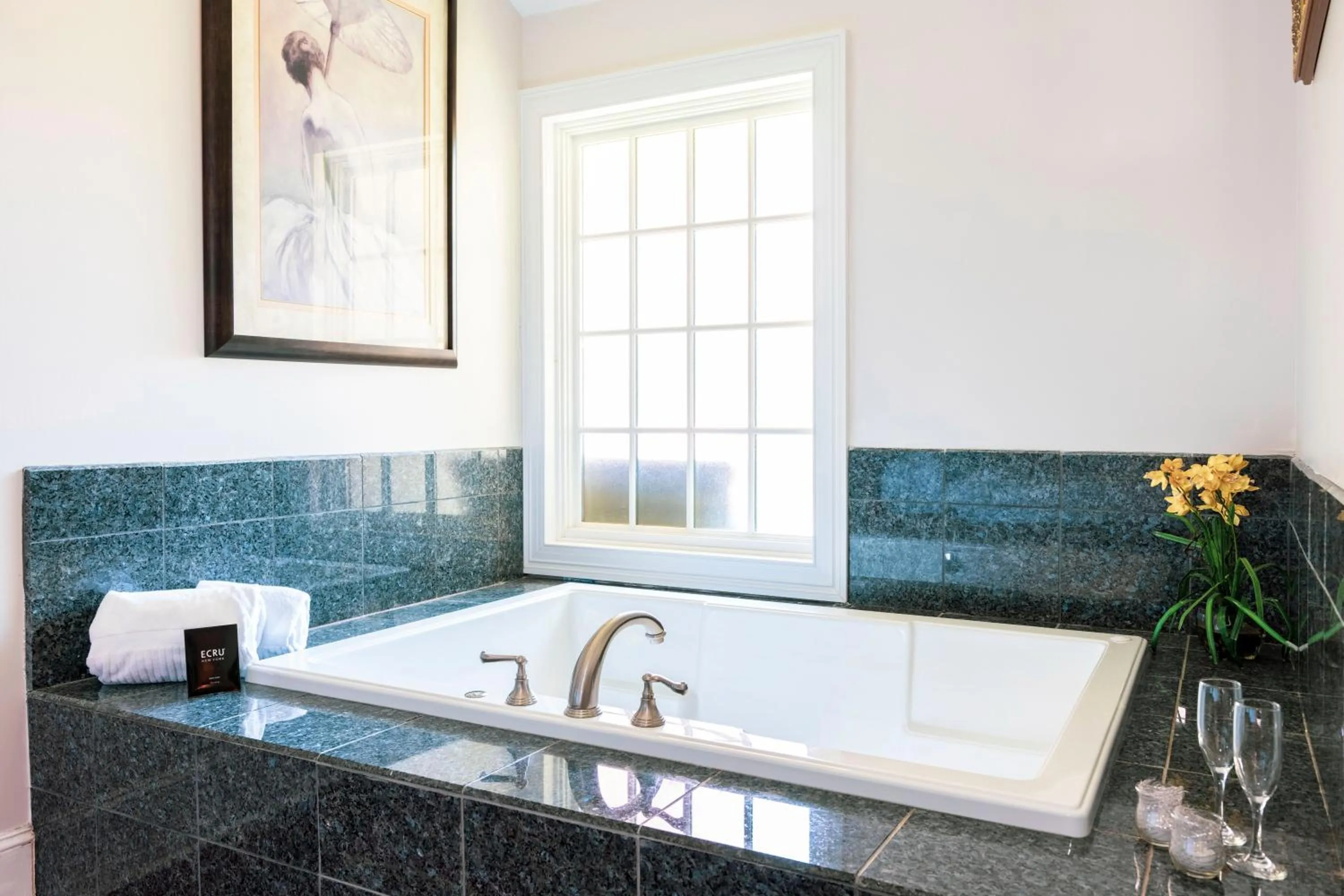 Hot Tub in The Villa Bed and Breakfast