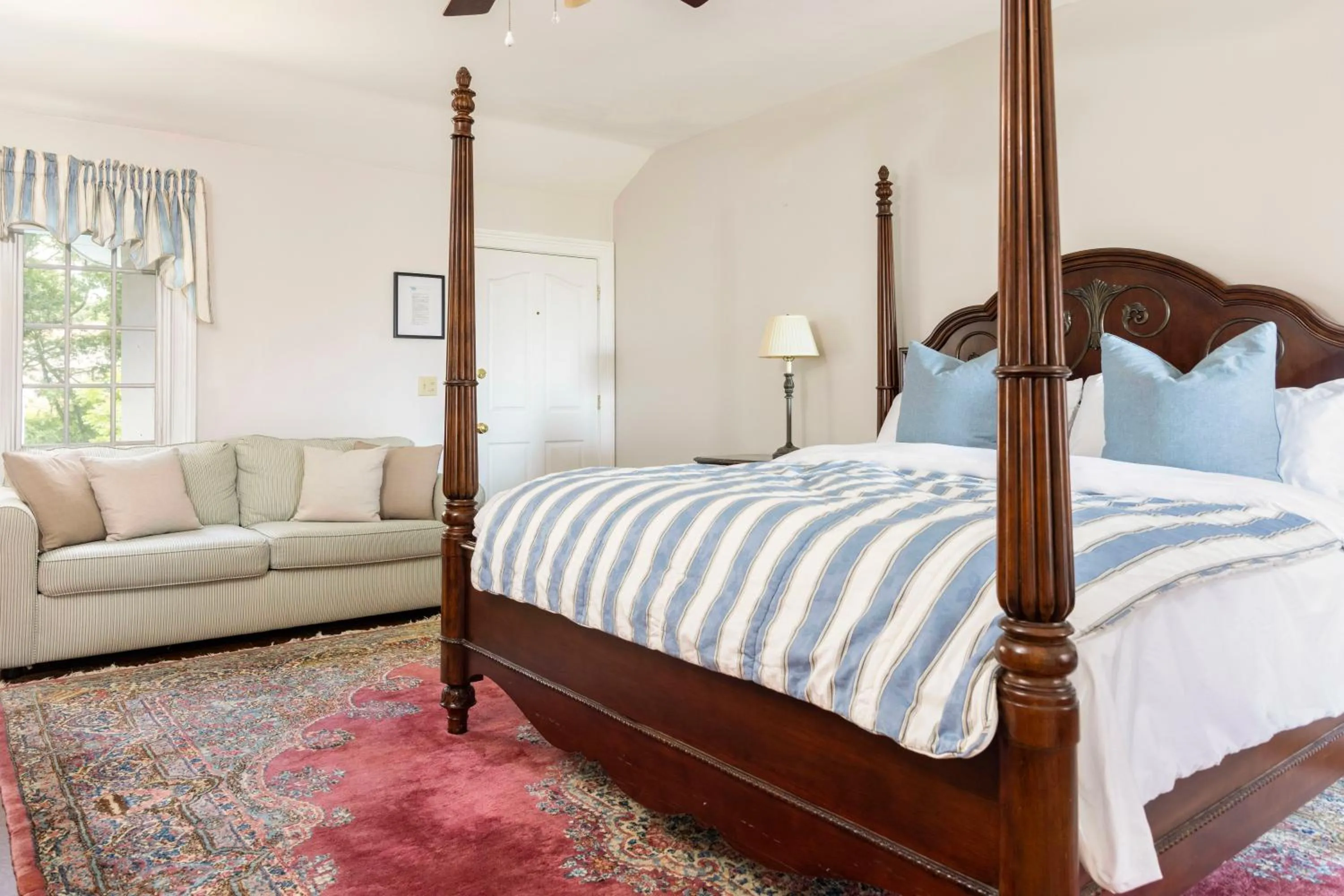 Bed in The Villa Bed and Breakfast