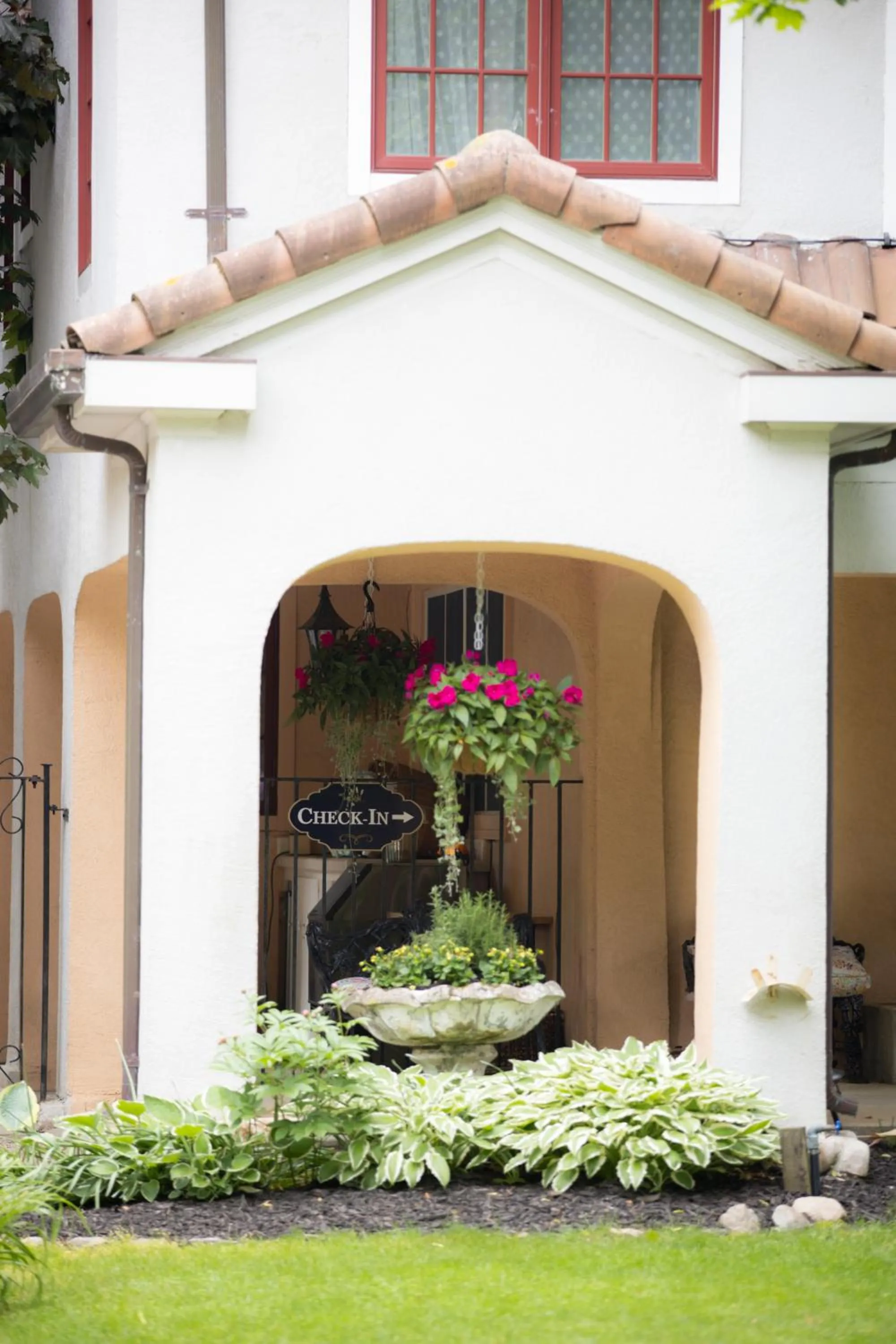 Facade/entrance in The Villa Bed and Breakfast