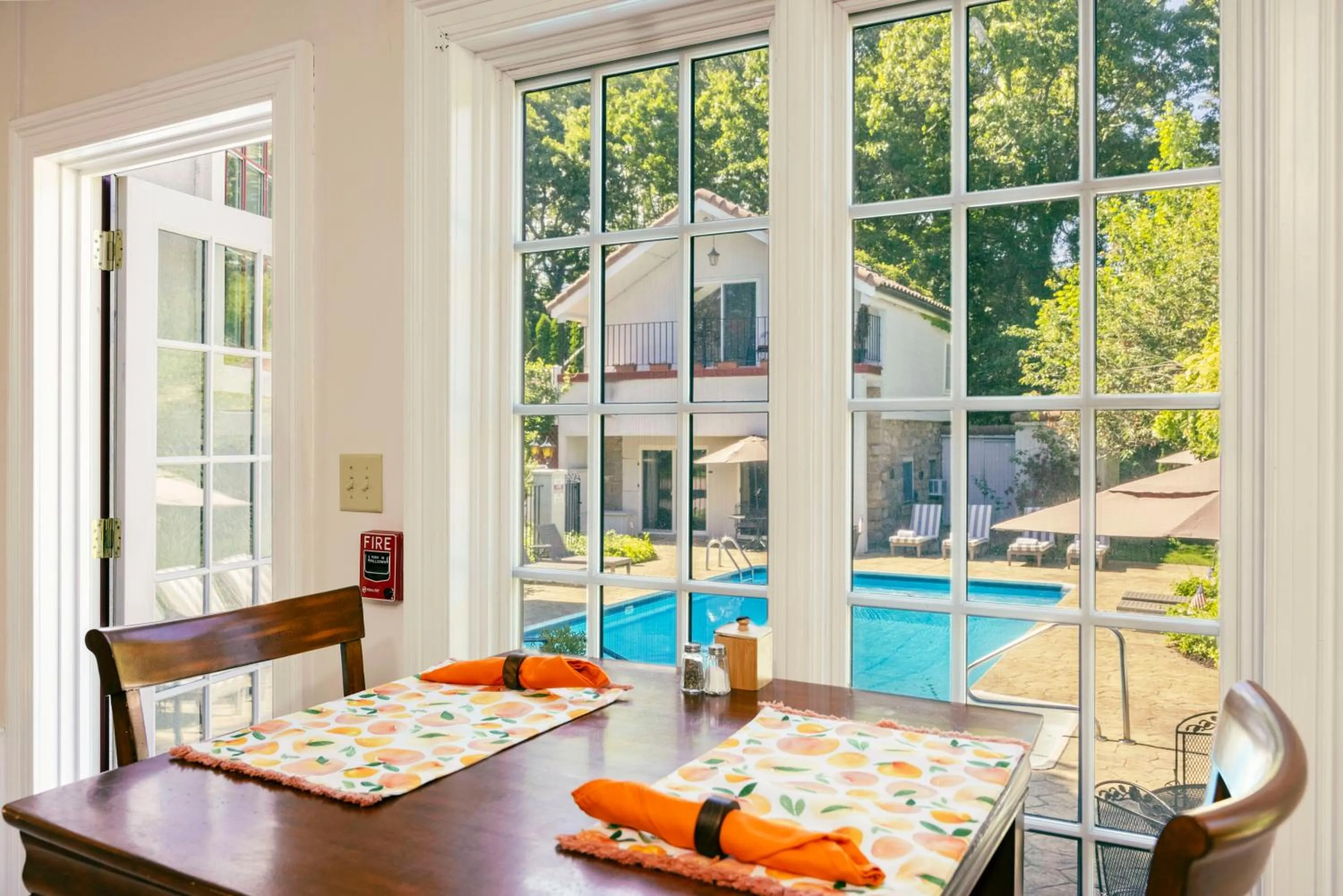 Food and drinks in The Villa Bed and Breakfast