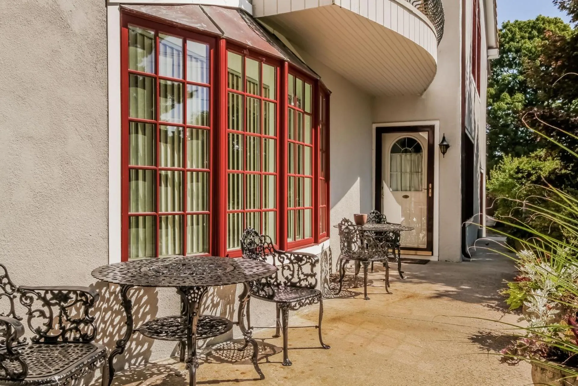 Property building in The Villa Bed and Breakfast