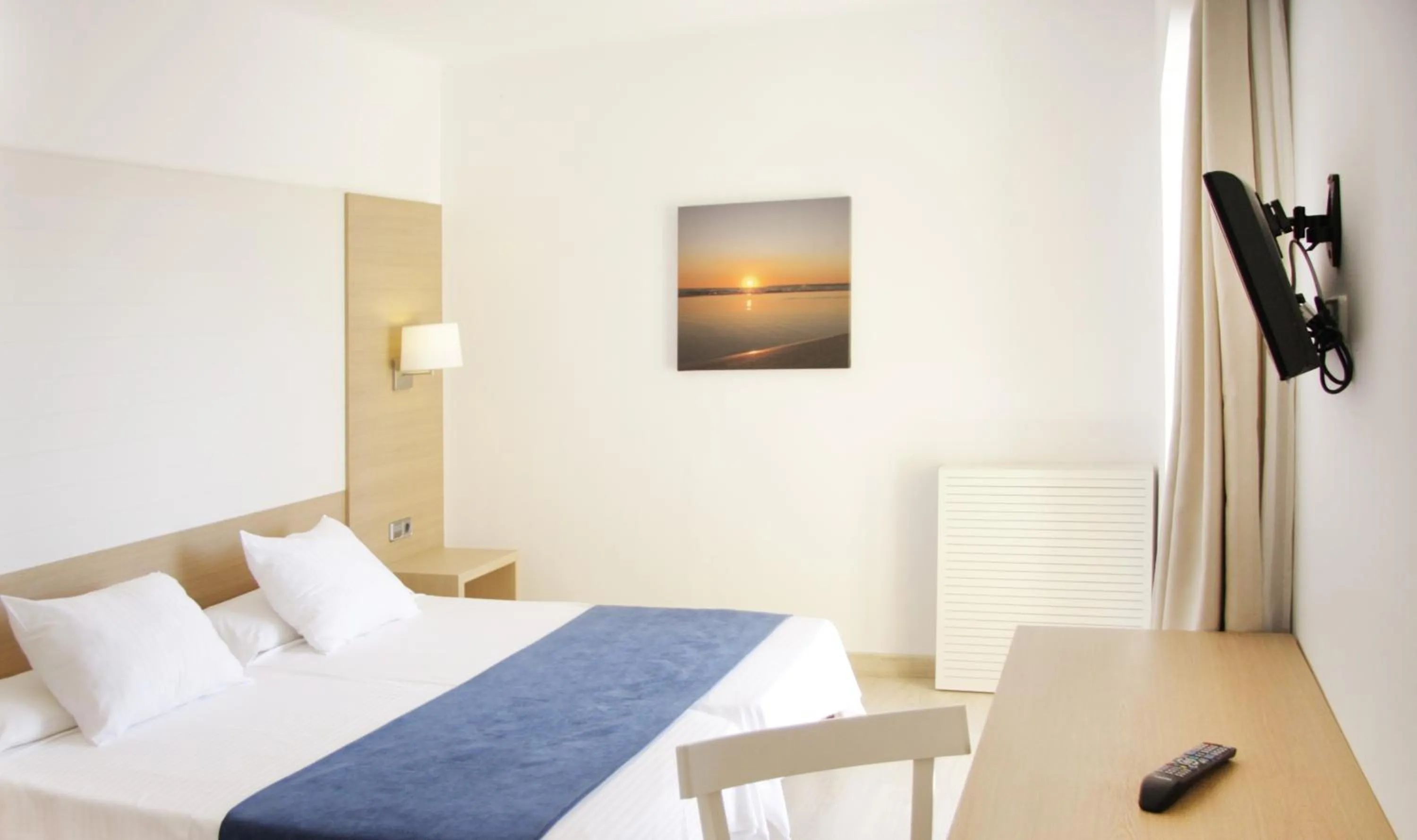 Bedroom, Bed in Hotel Morlans