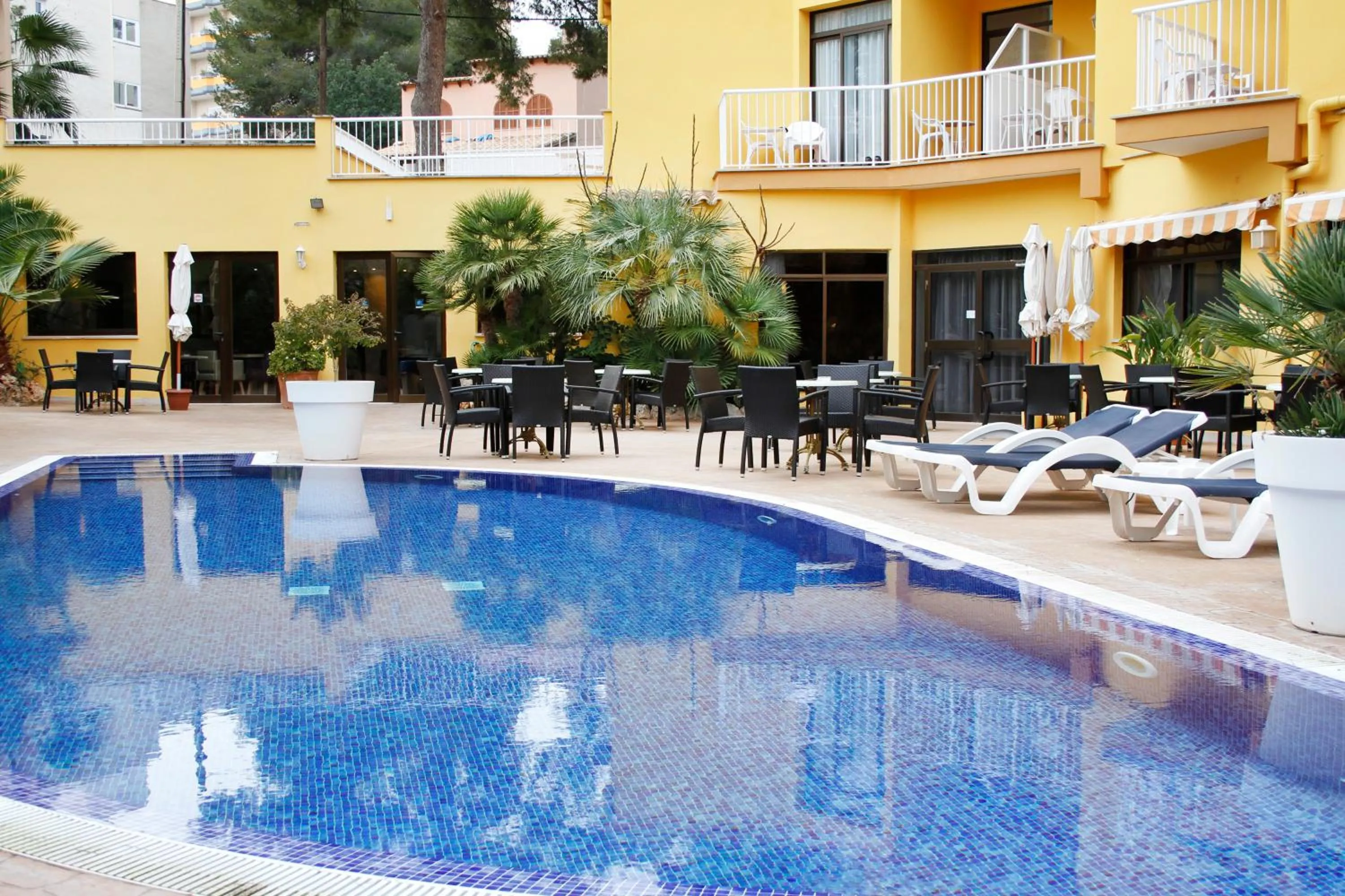 Property building in Hotel Morlans