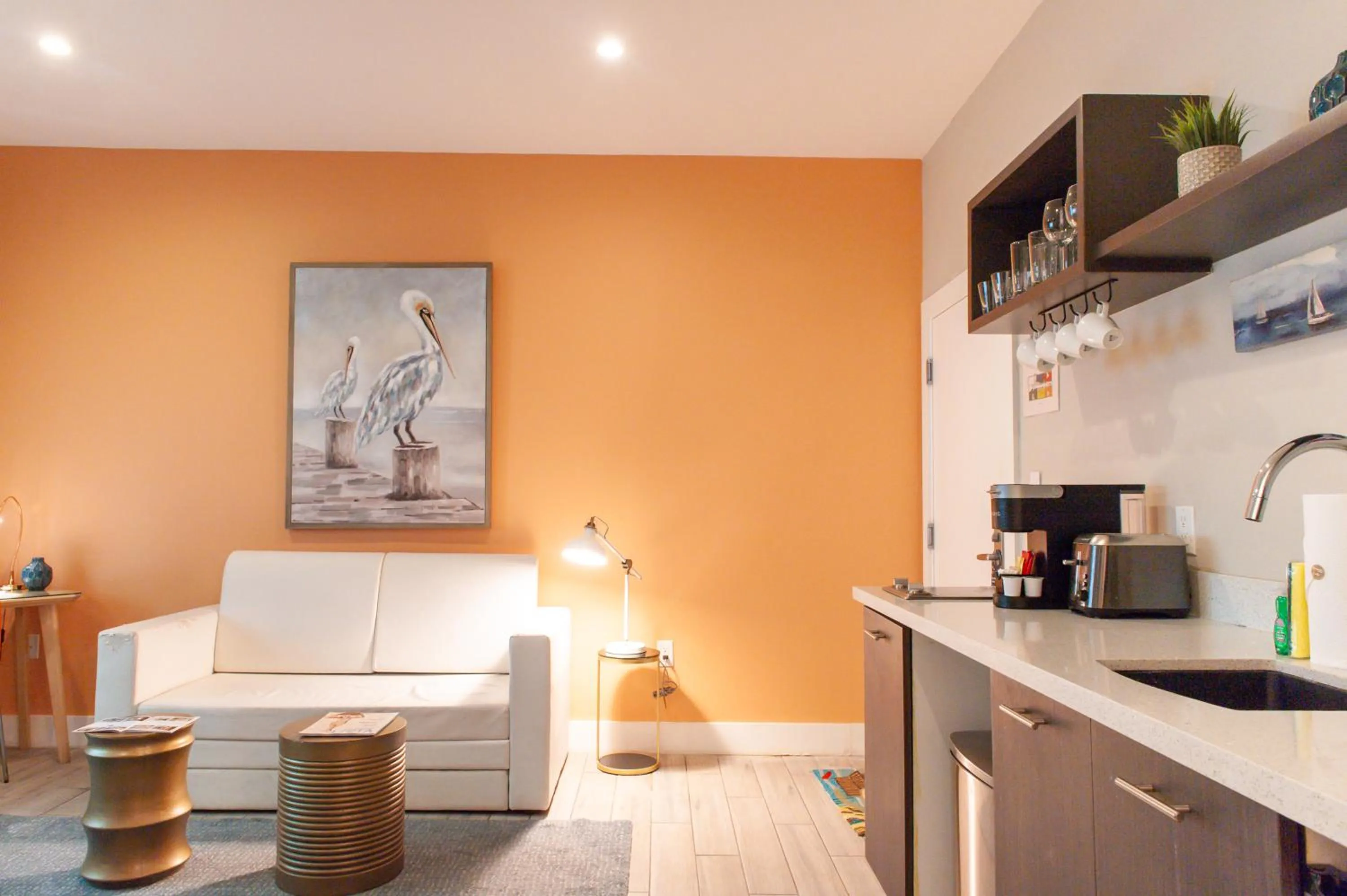 Living room in Oceanside Hotel and Suites