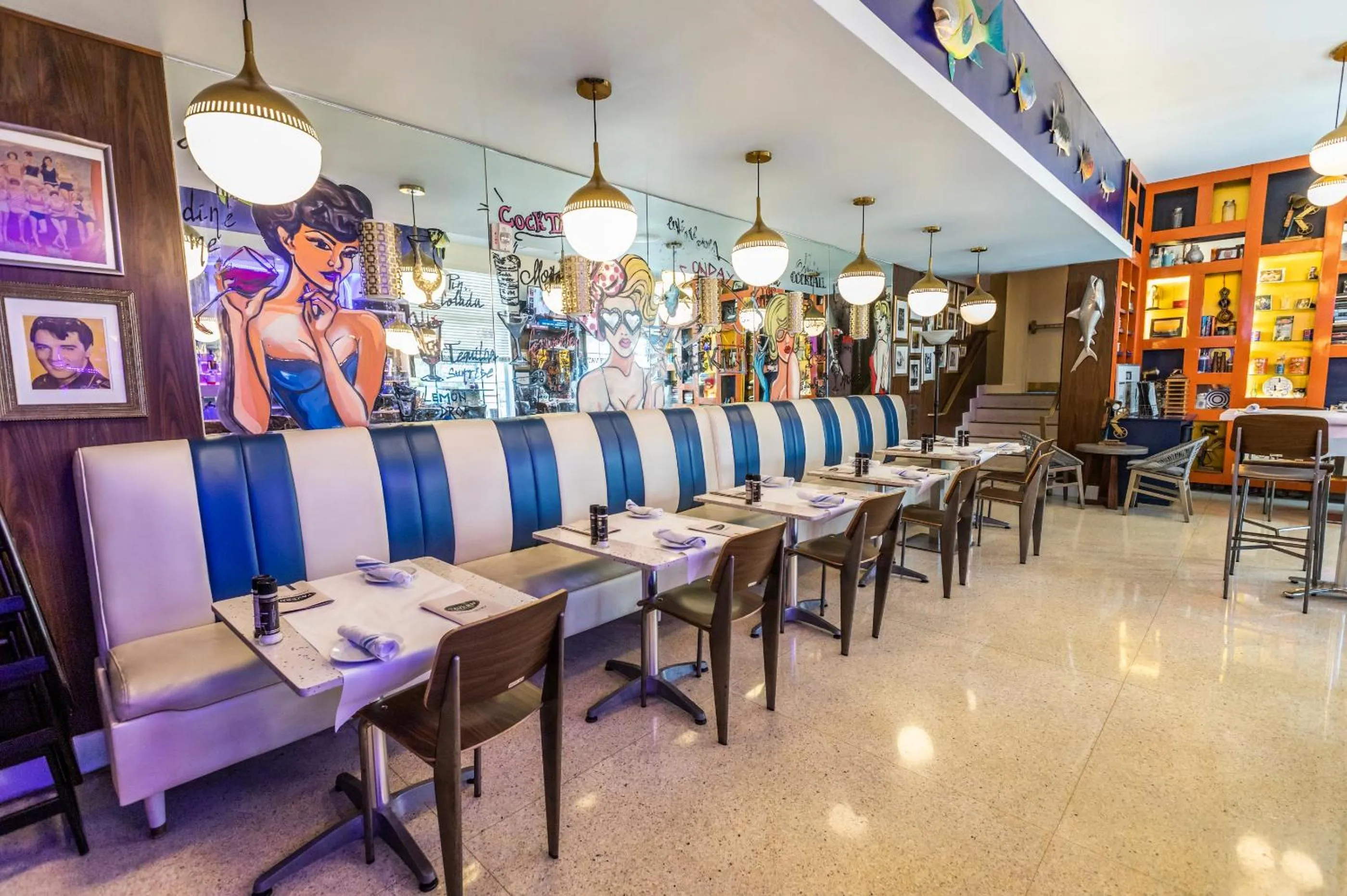 Breakfast in Oceanside Hotel and Suites