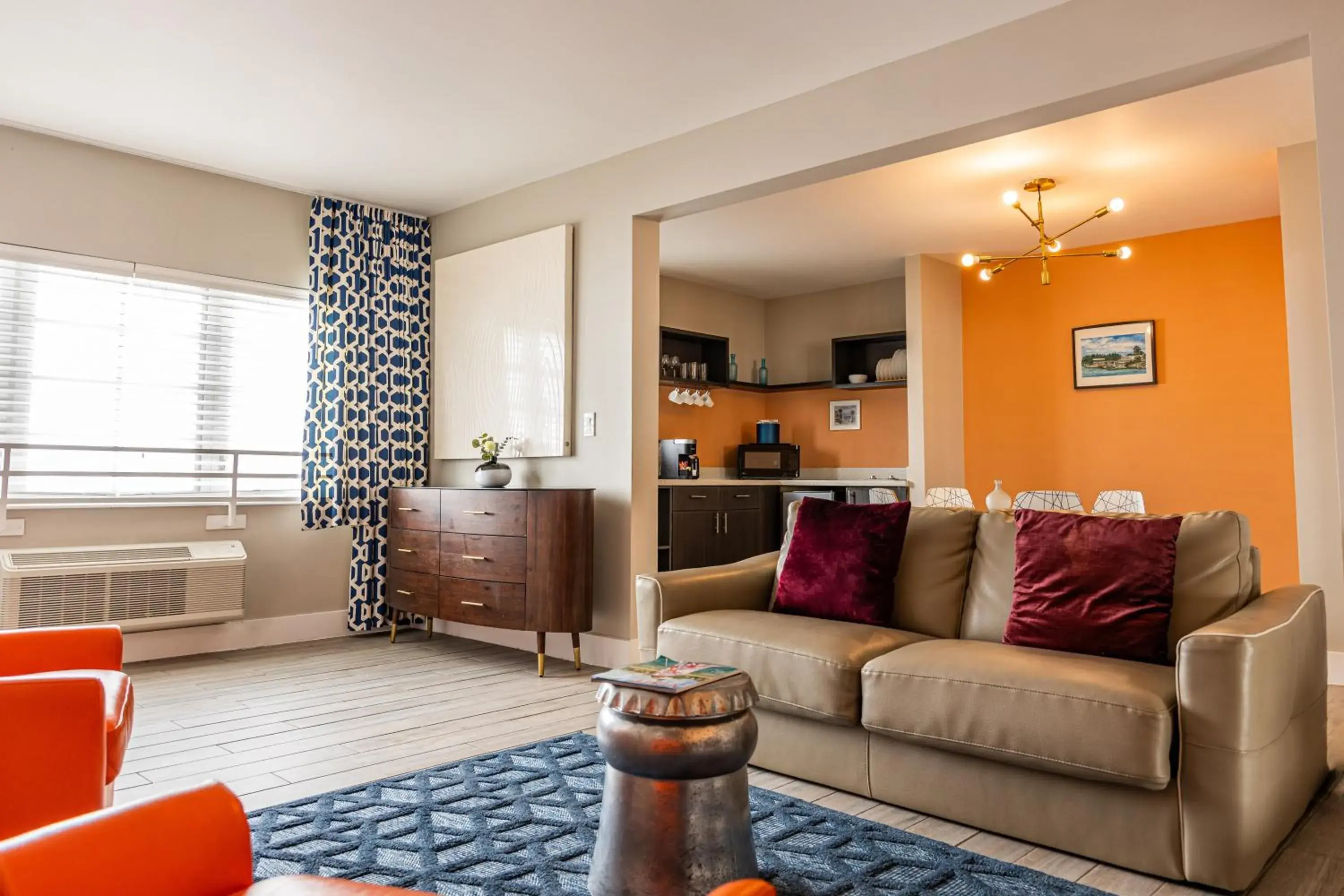 One Bedroom Queen Suite with Balcony in Oceanside Hotel and Suites One Bedroom Queen Suite with Balcony in Oceanside Hotel and Suites