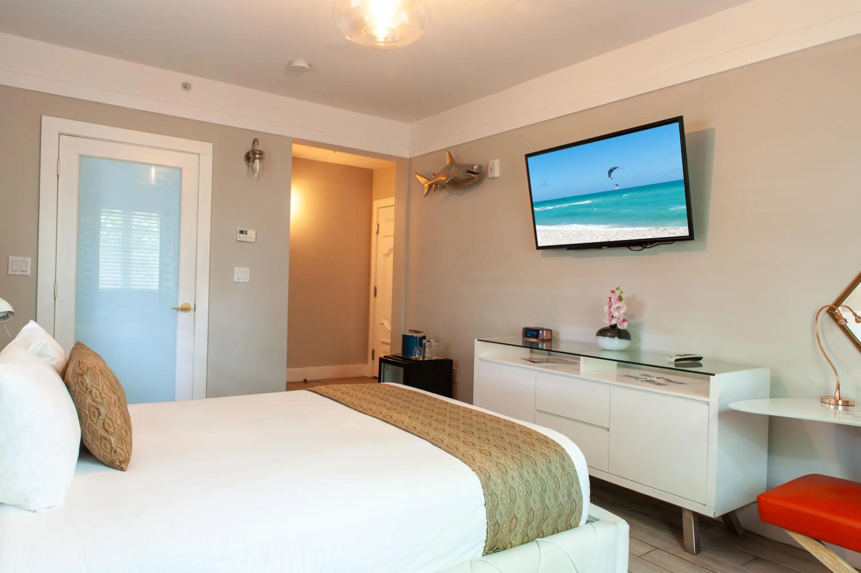 Bed in Oceanside Hotel and Suites