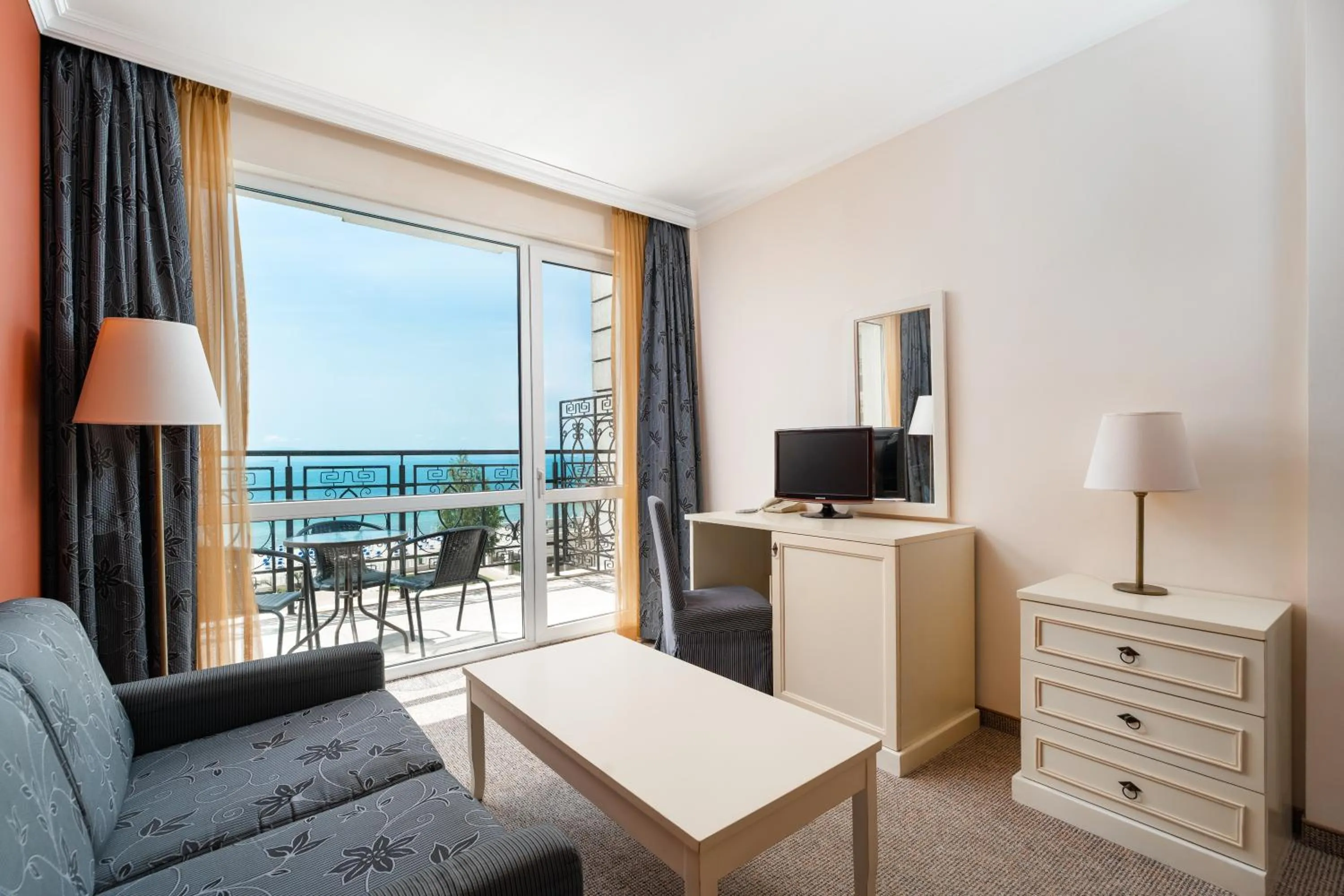 TV and multimedia in Festa Pomorie Resort