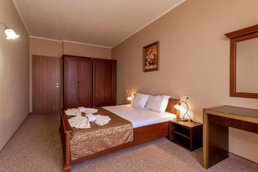 Bedroom, Bed in Festa Pomorie Resort