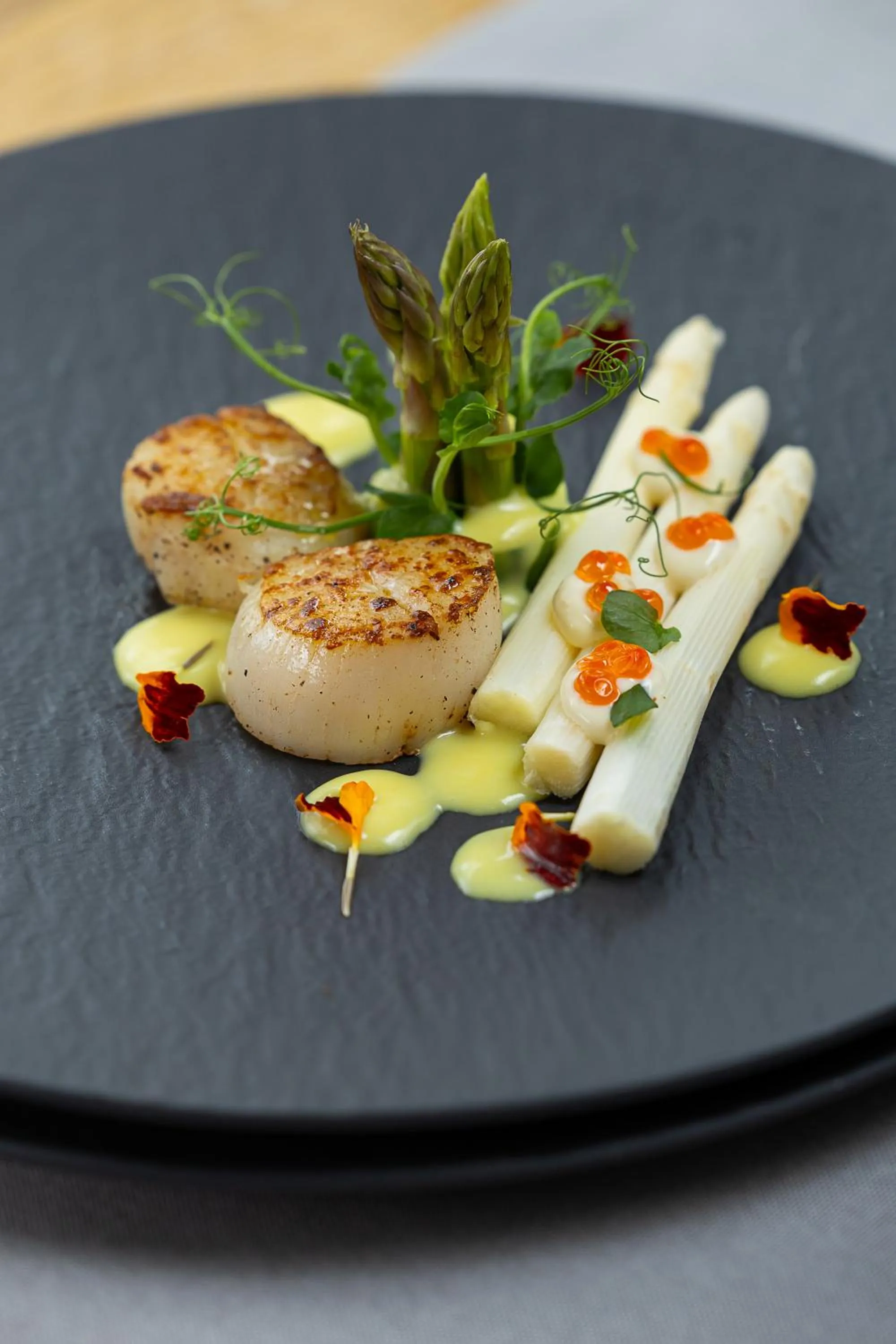 Food in Kashmir Wellness & SPA Hotel Adults Only