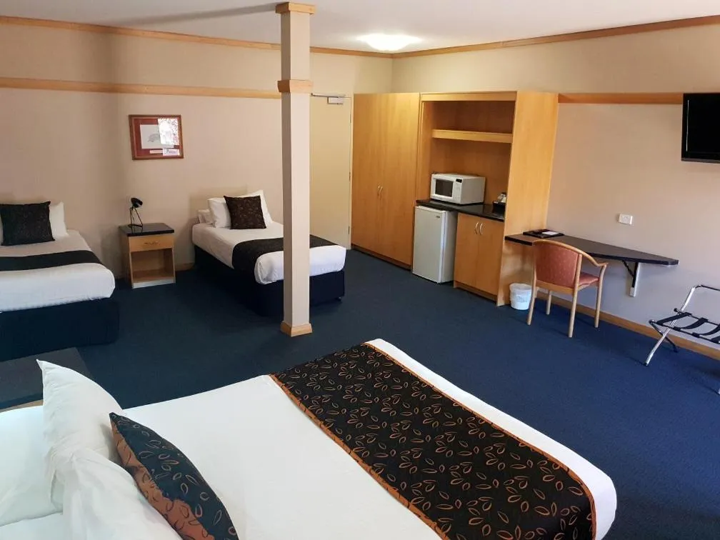 Bed in Banksia Motel