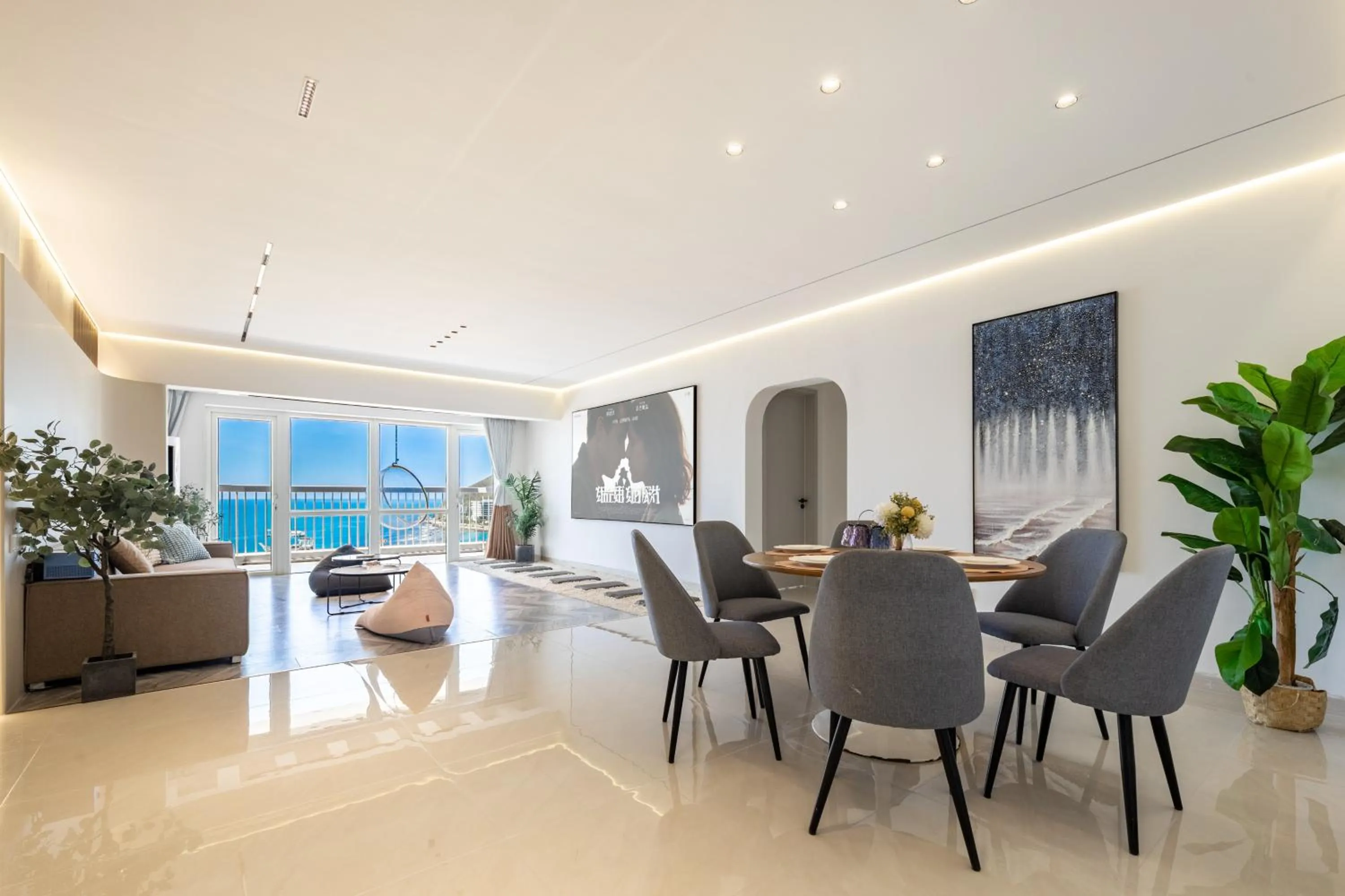 Living room in Sanya Sun Seaview Apartment