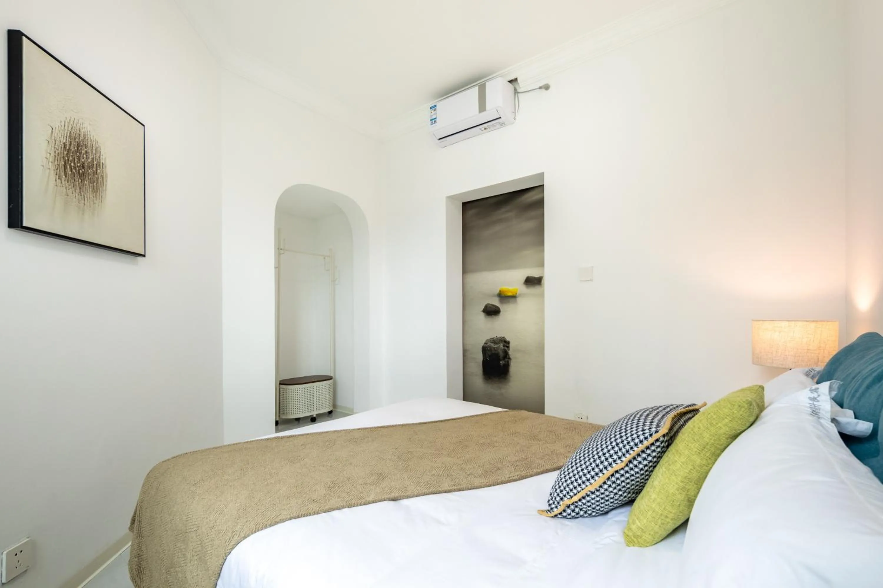 Bed in Sanya Sun Seaview Apartment
