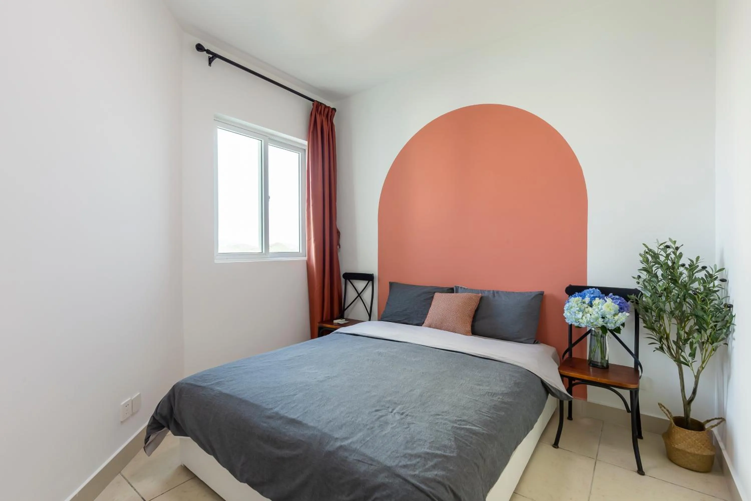 Bed in Sanya Sun Seaview Apartment