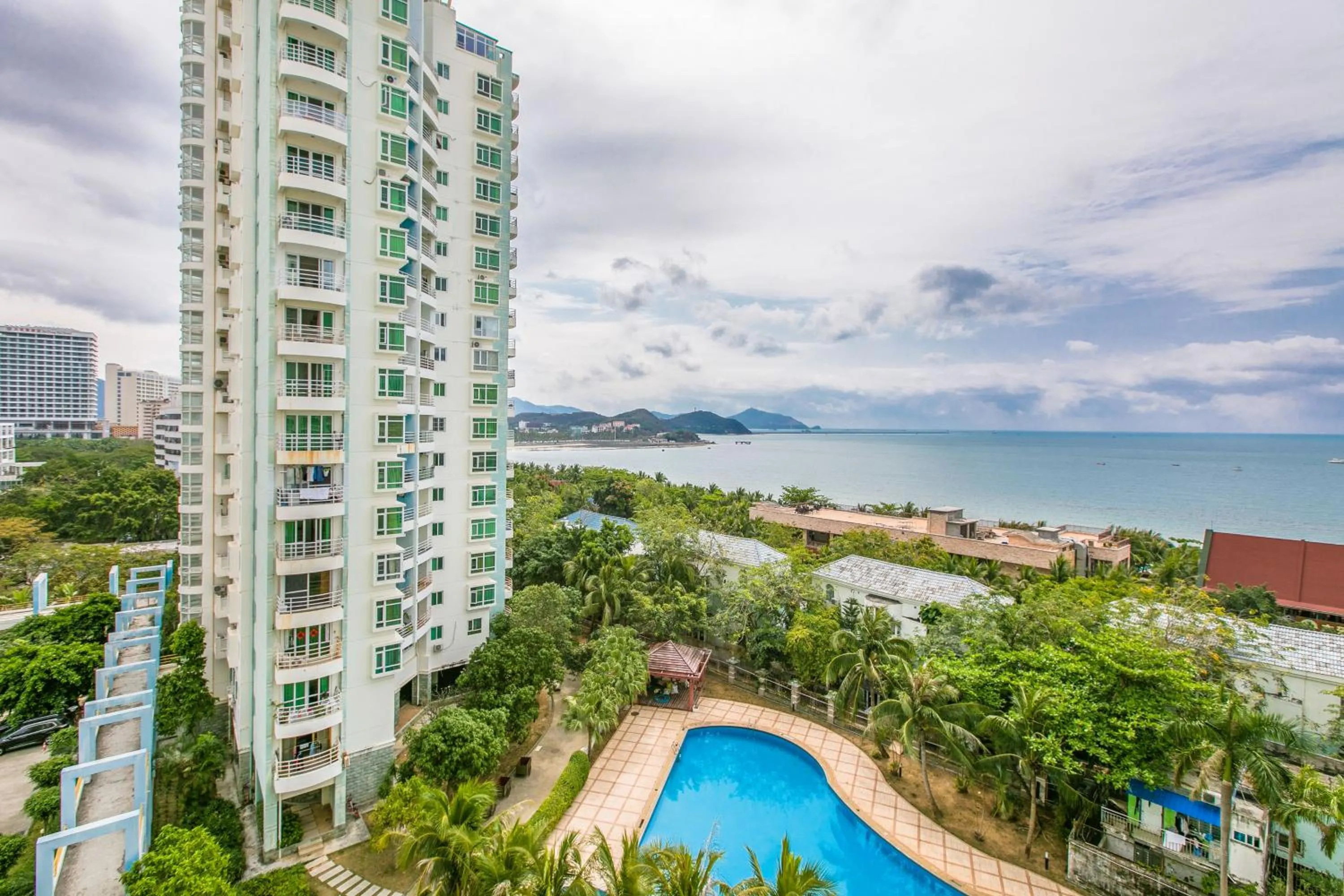 Pool view in Sanya Sun Seaview Apartment