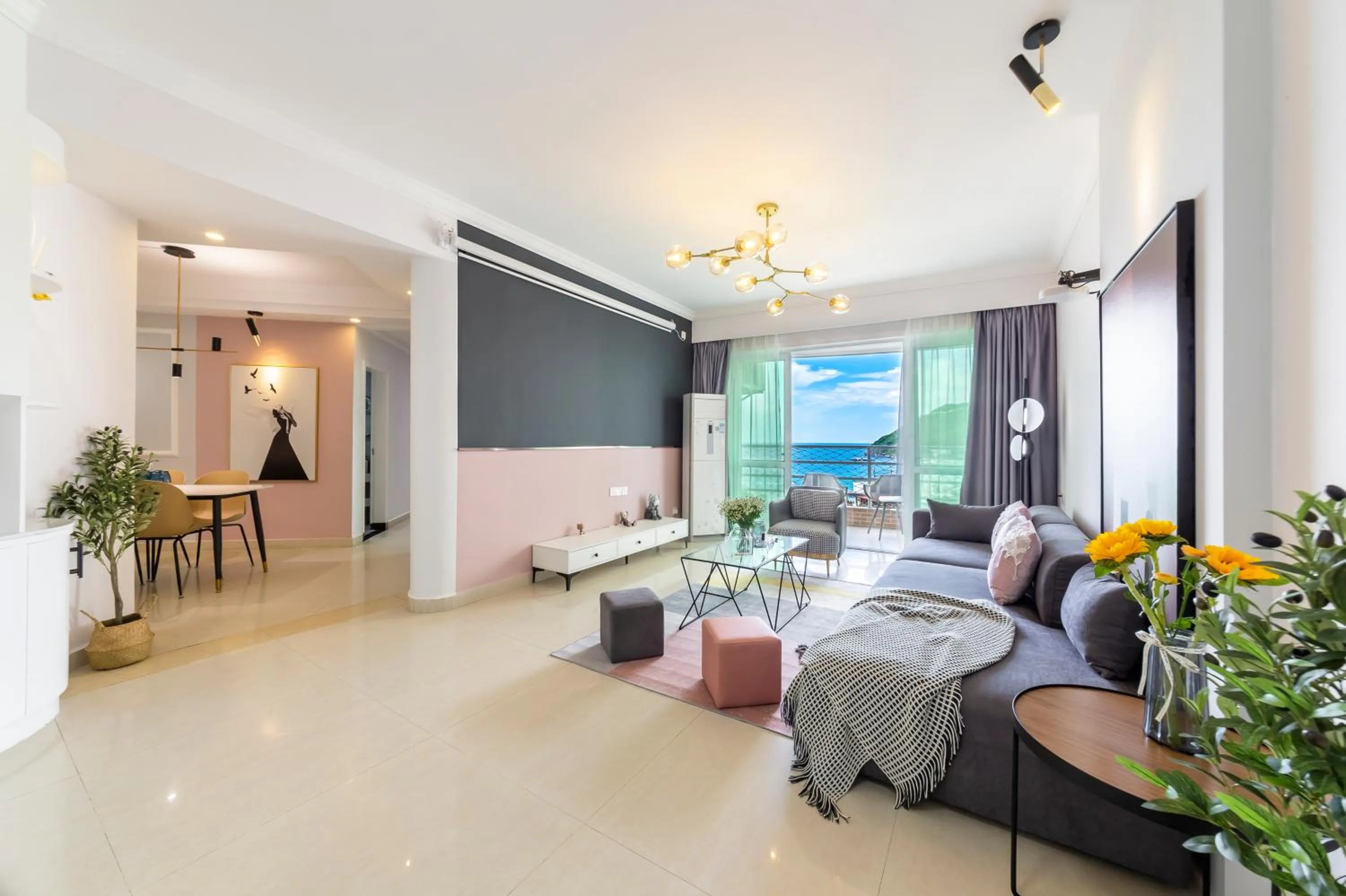 Living room in Sanya Sun Seaview Apartment