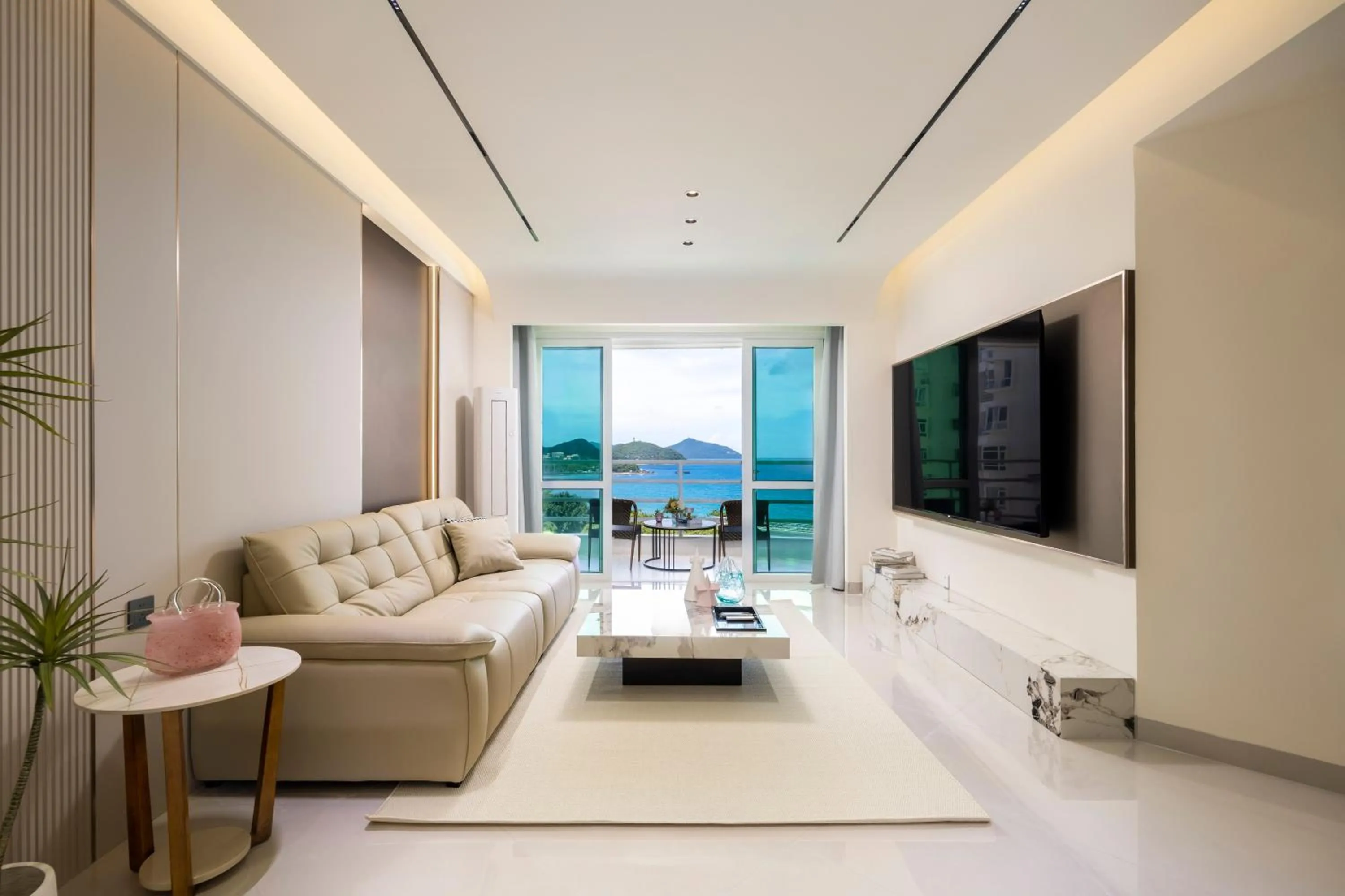 TV and multimedia in Sanya Sun Seaview Apartment