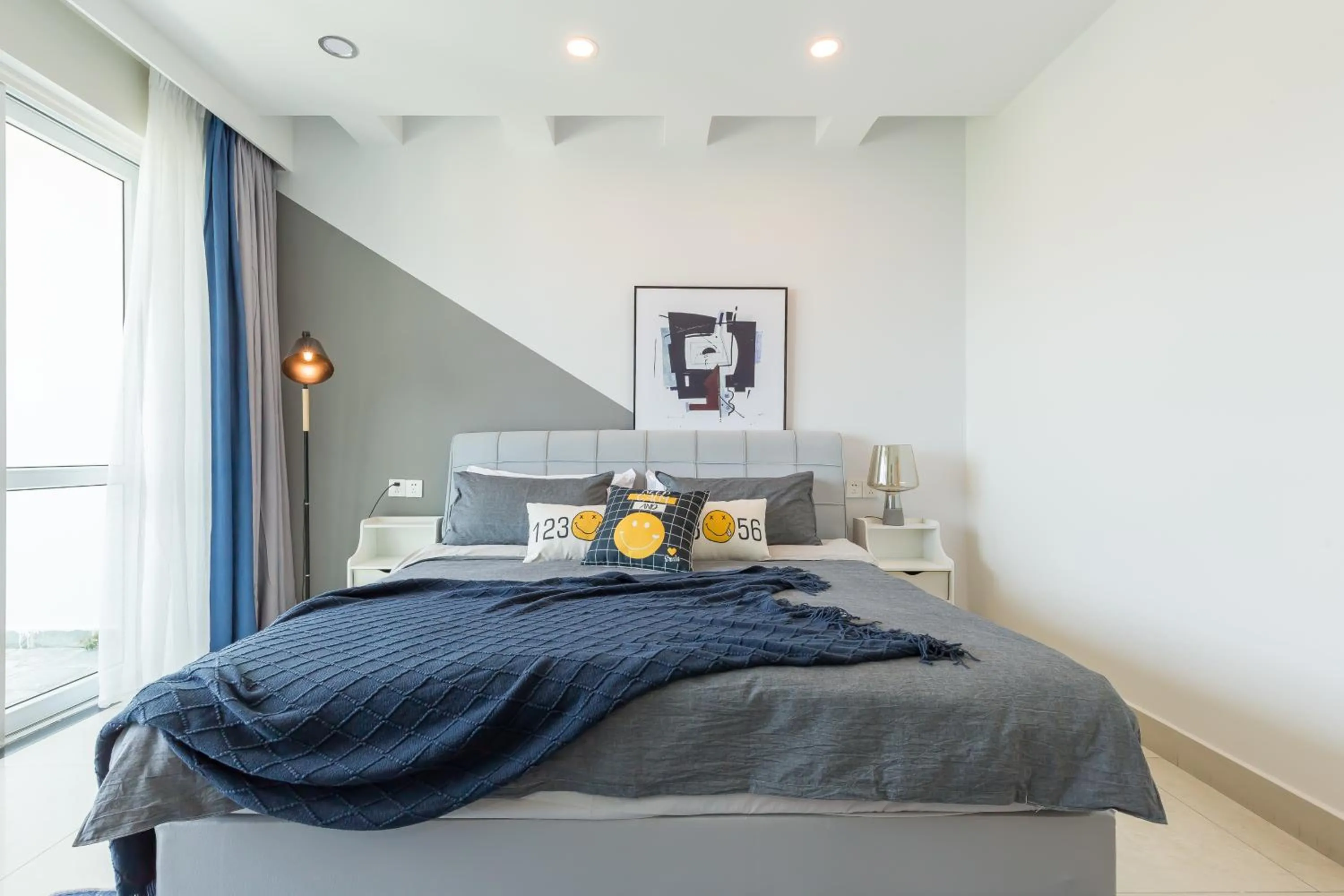 Bed in Sanya Sun Seaview Apartment
