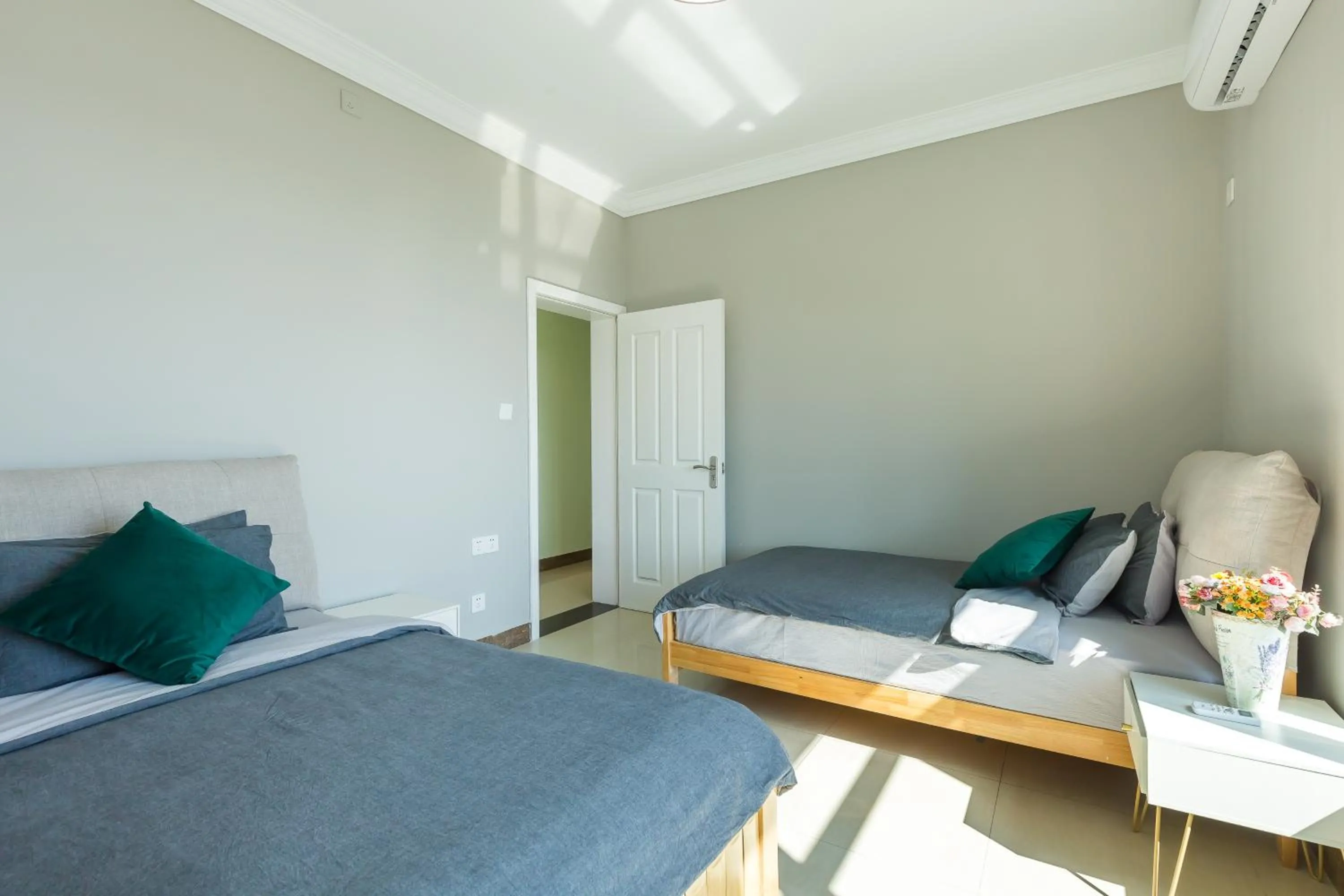 Bed in Sanya Sun Seaview Apartment
