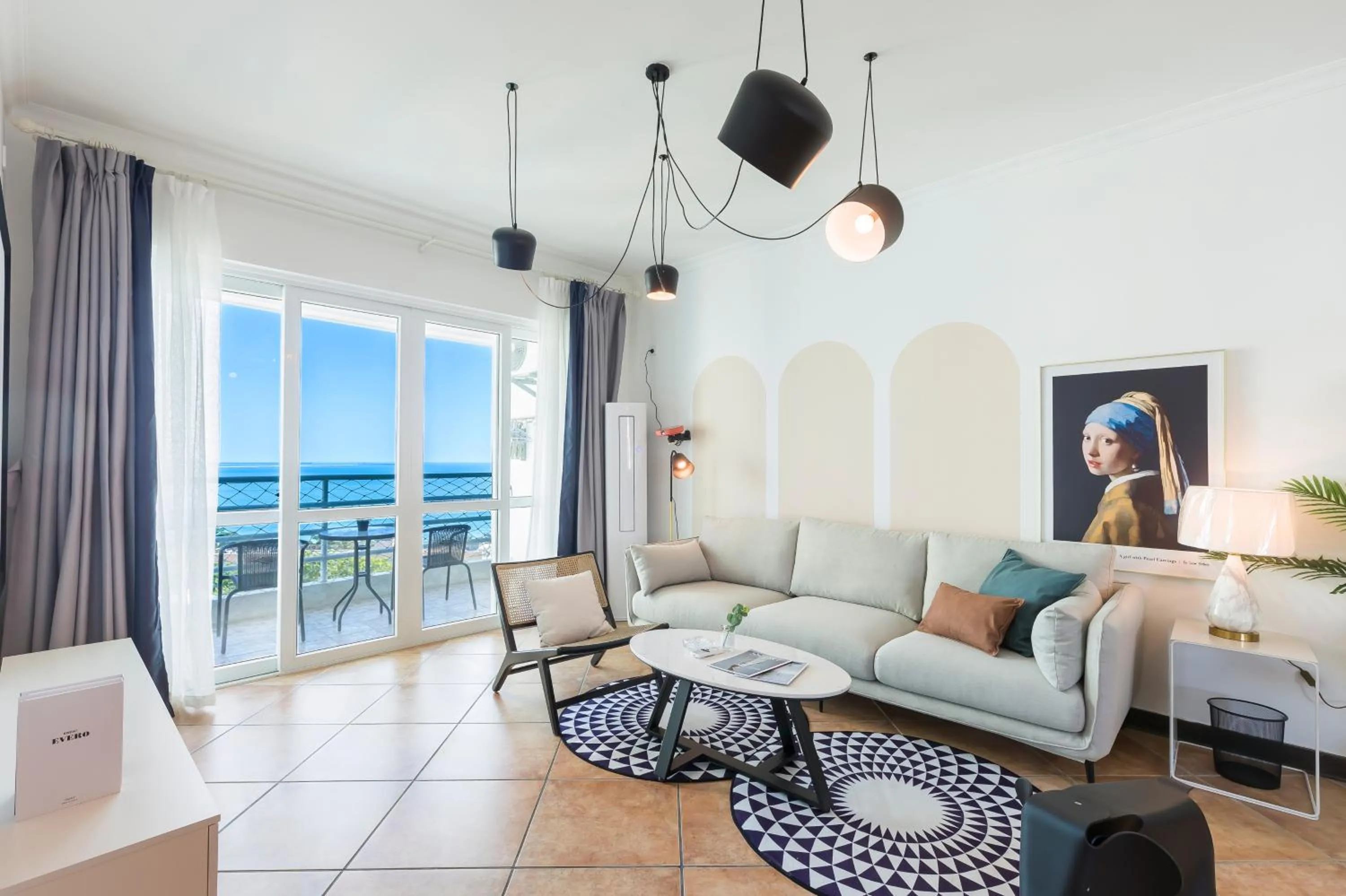 Living room in Sanya Sun Seaview Apartment