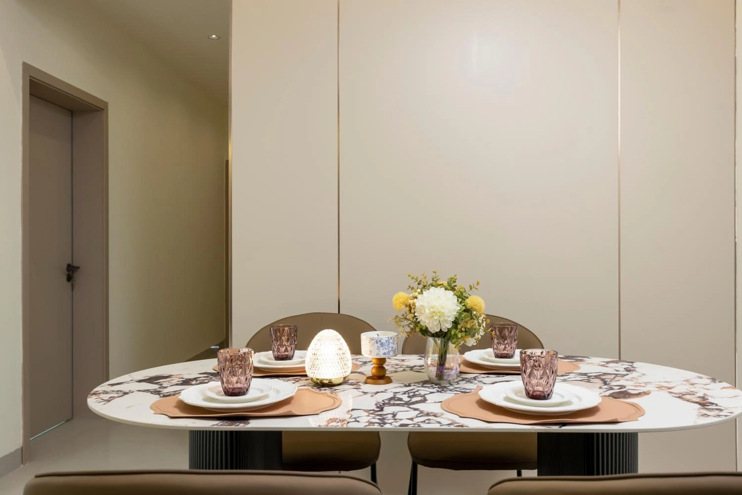 Dining area in Sanya Sun Seaview Apartment