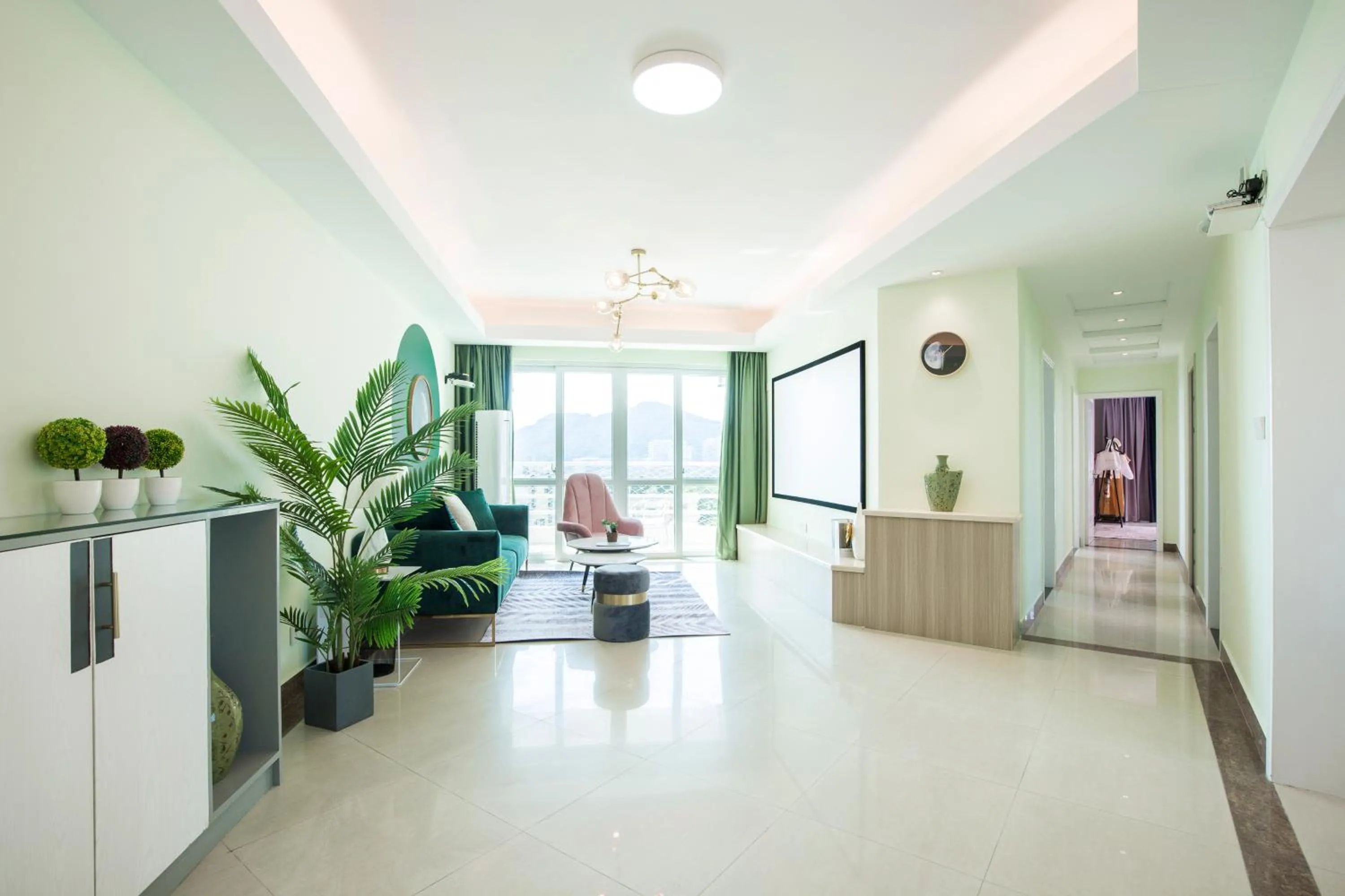 TV and multimedia in Sanya Sun Seaview Apartment