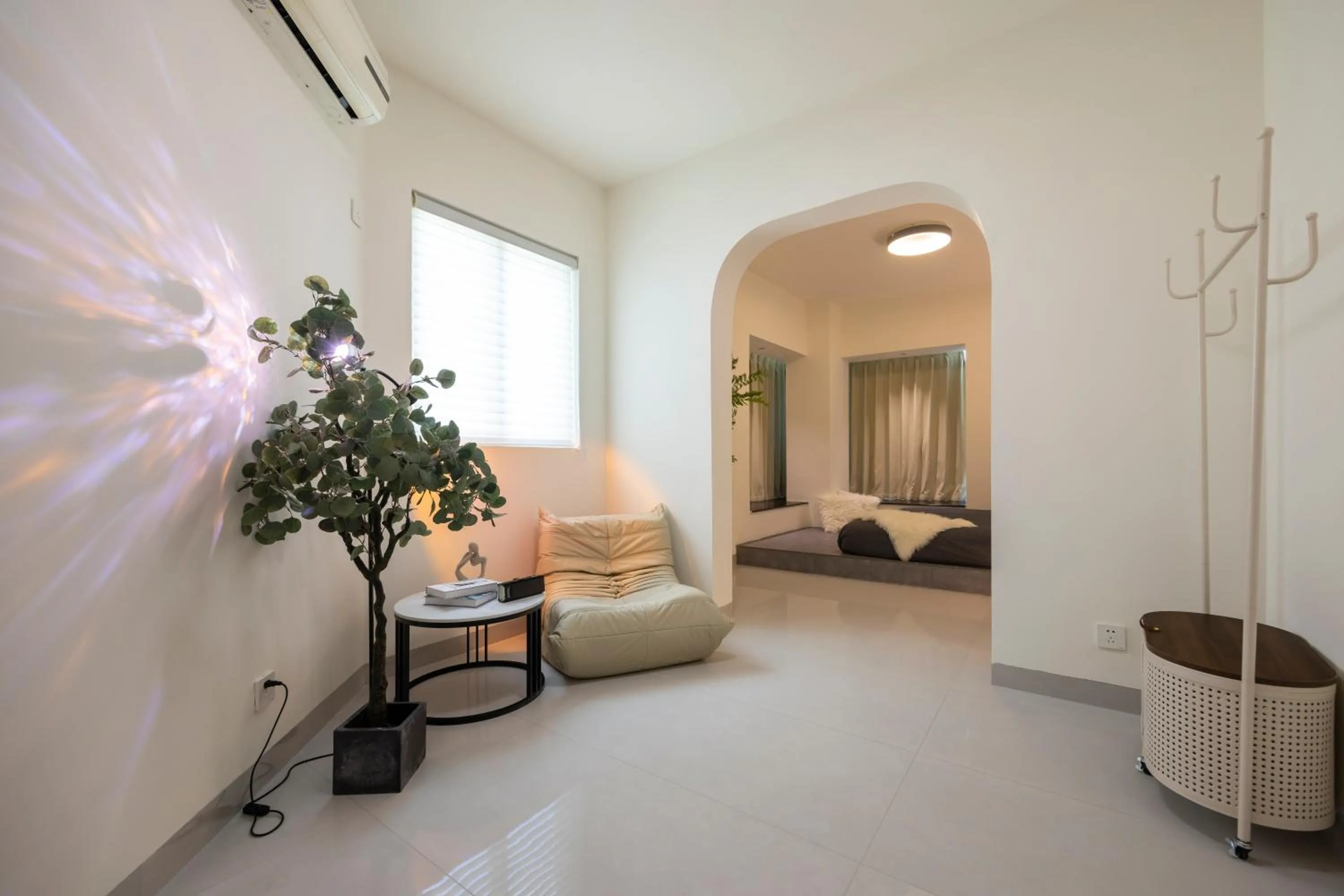 Bed in Sanya Sun Seaview Apartment