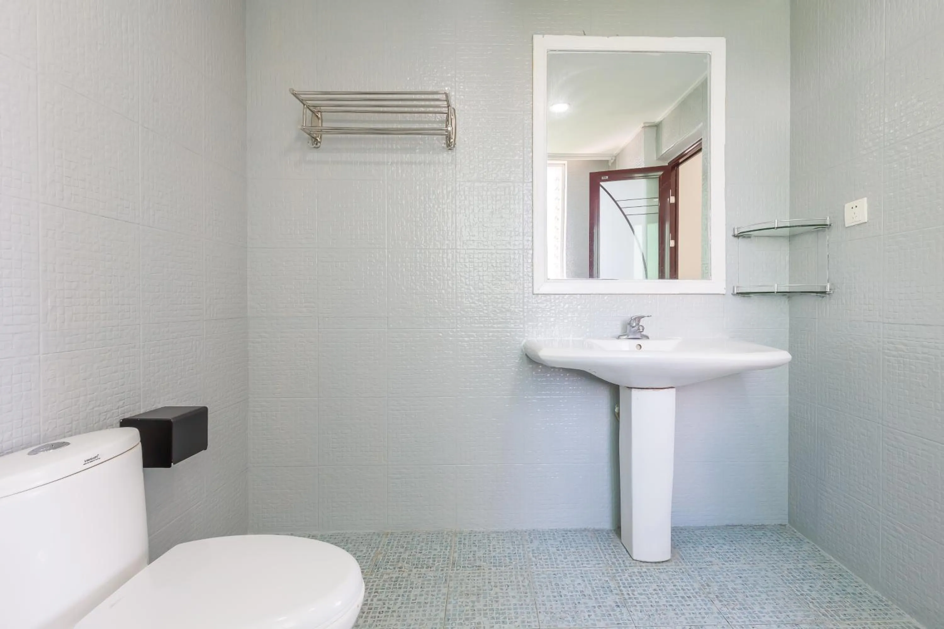 Toilet in Sanya Sun Seaview Apartment