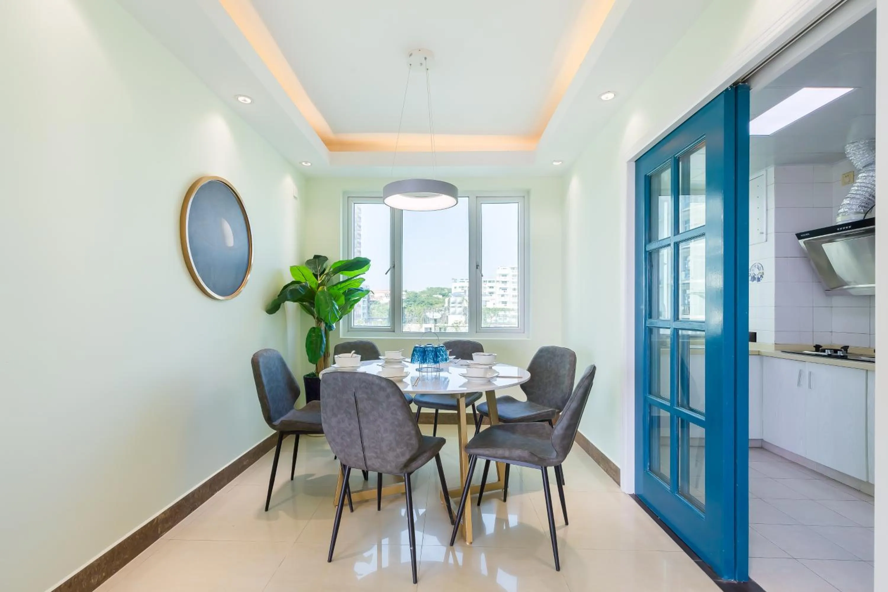 Dining area in Sanya Sun Seaview Apartment