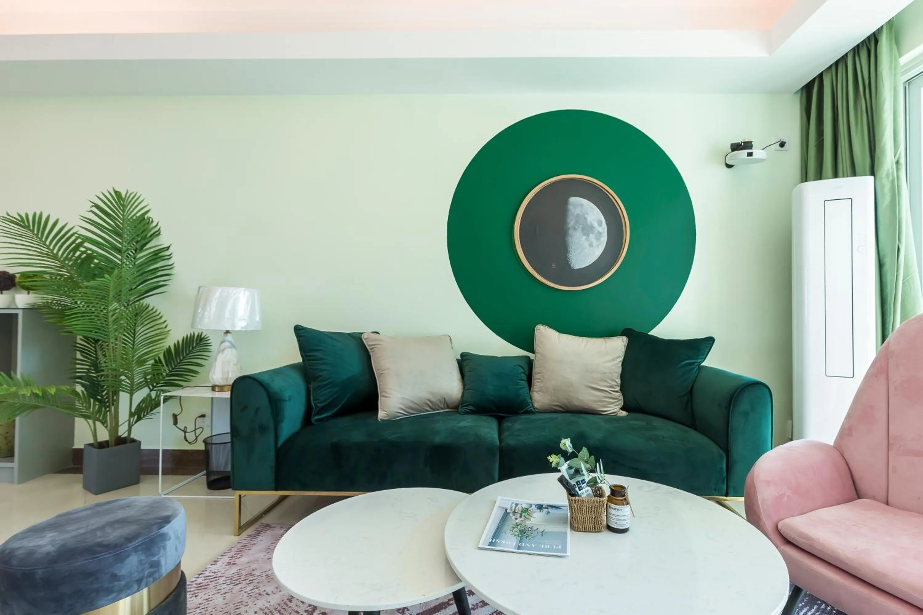 Living room in Sanya Sun Seaview Apartment