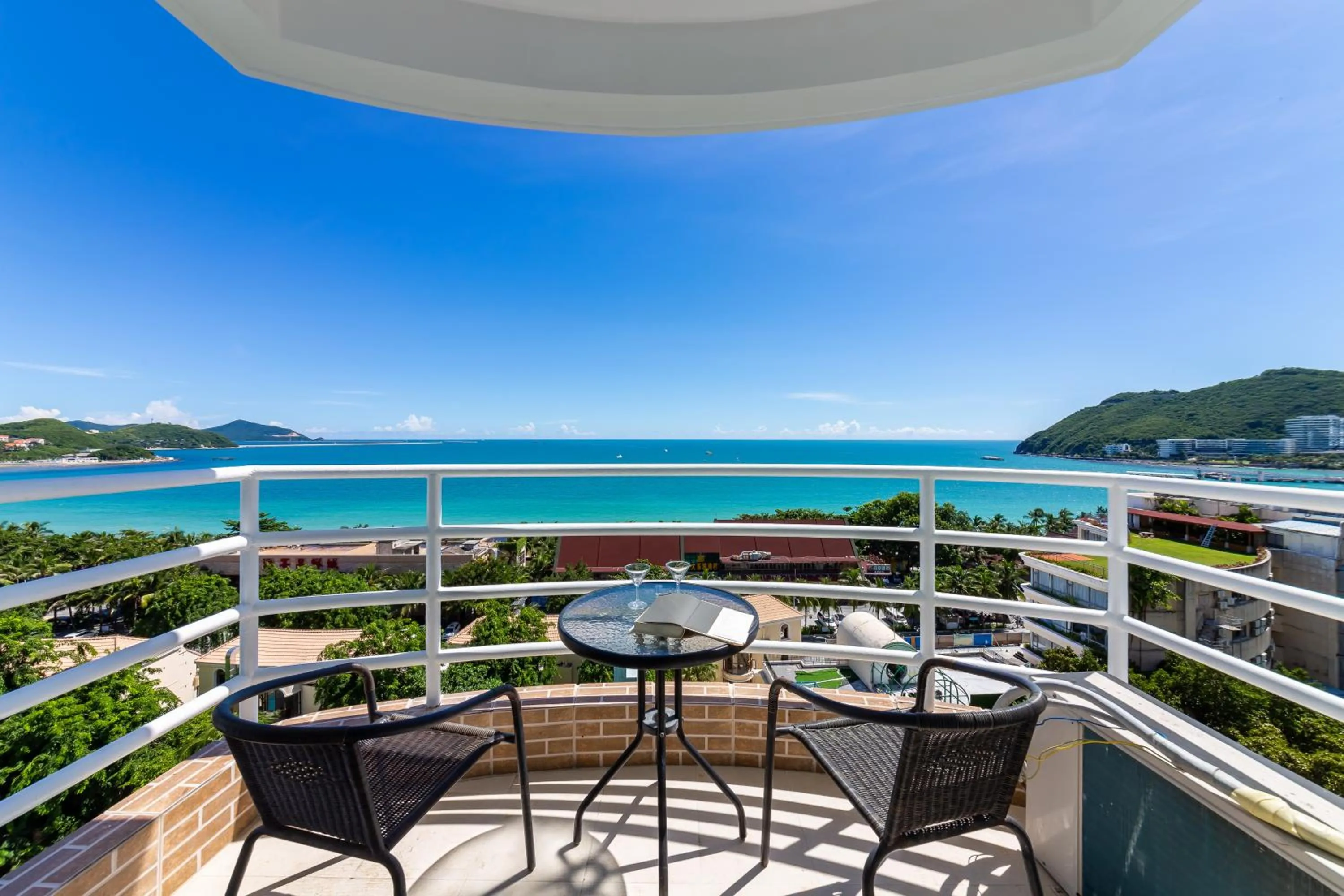 Natural landscape in Sanya Sun Seaview Apartment