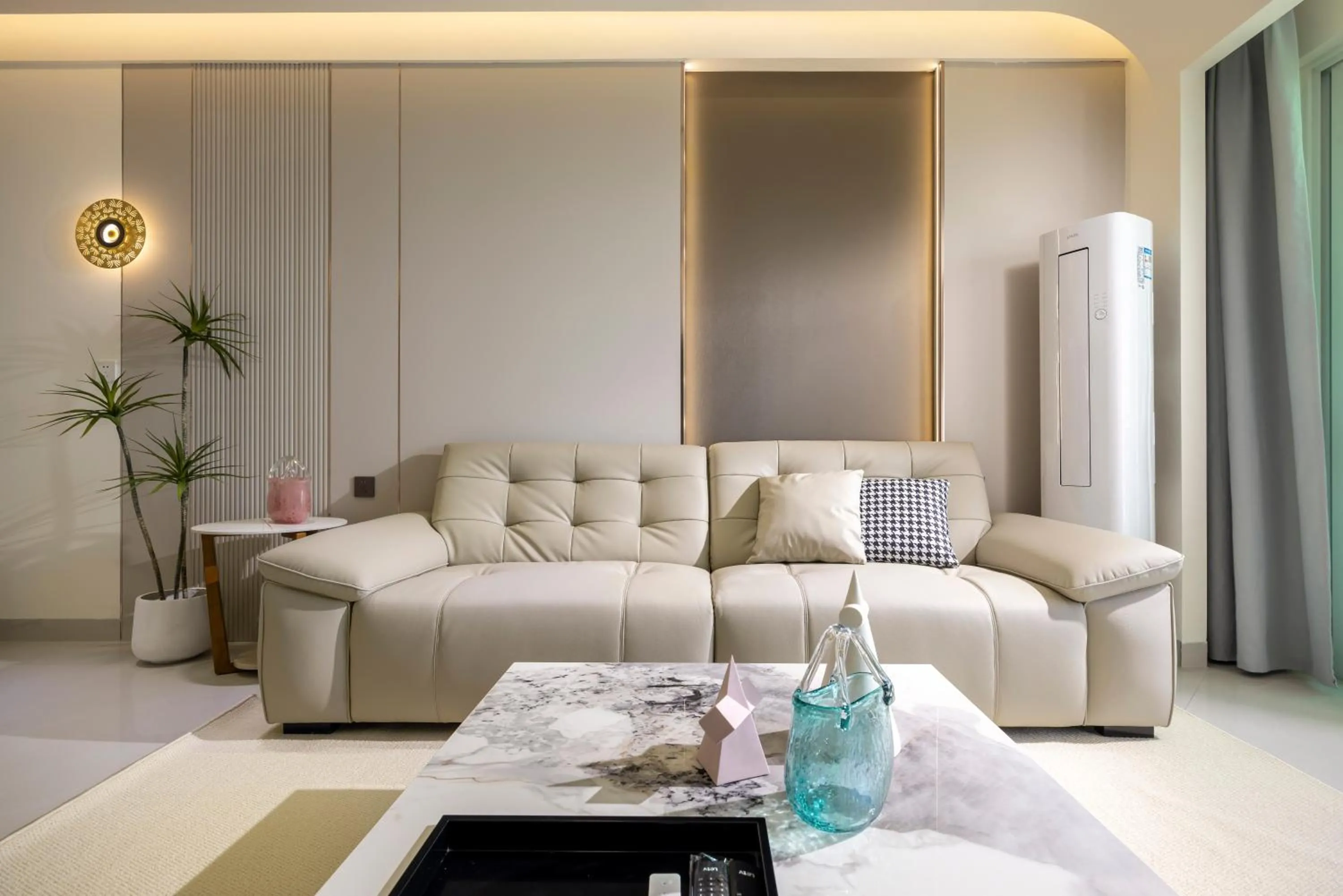 Living room in Sanya Sun Seaview Apartment