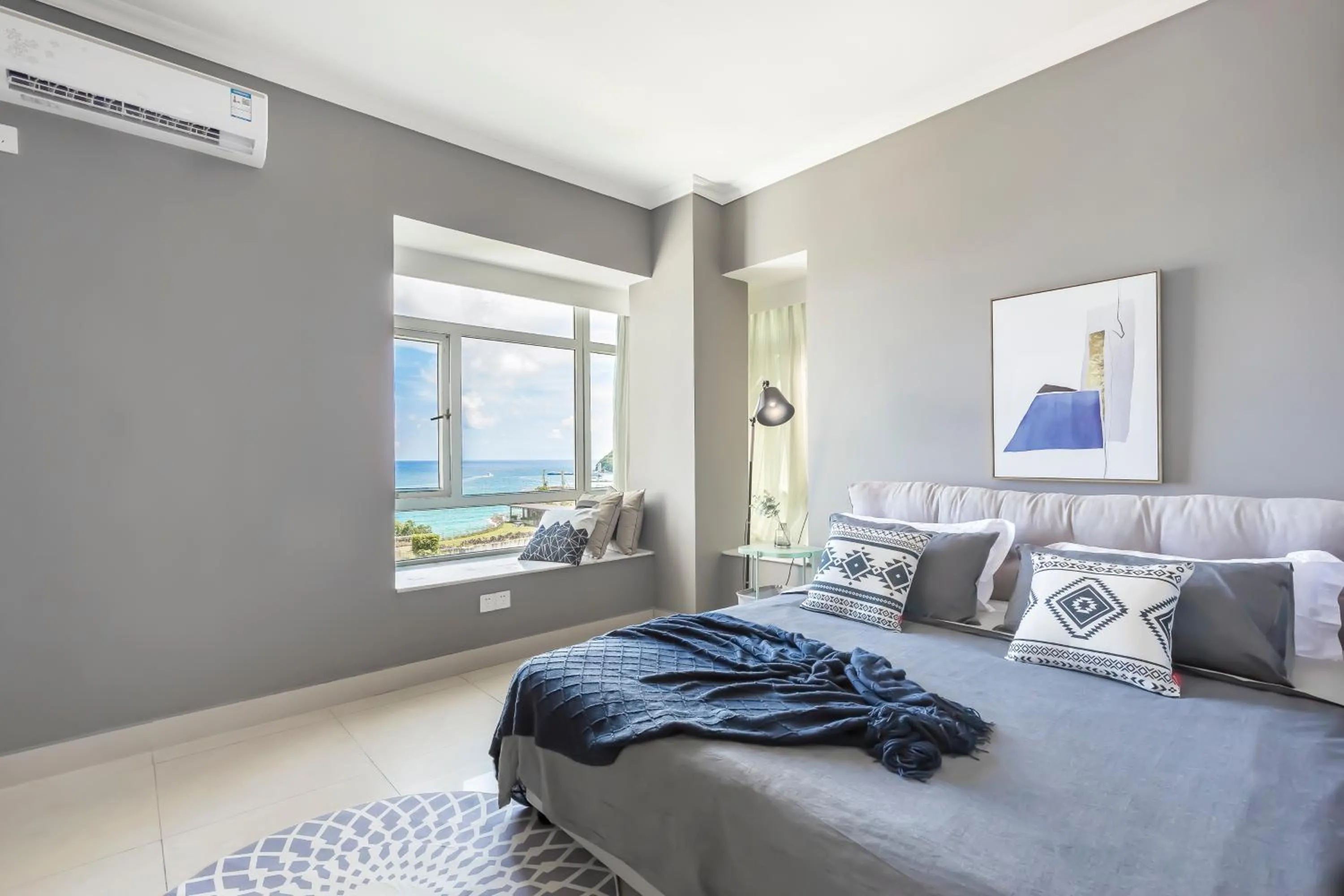Bed in Sanya Sun Seaview Apartment